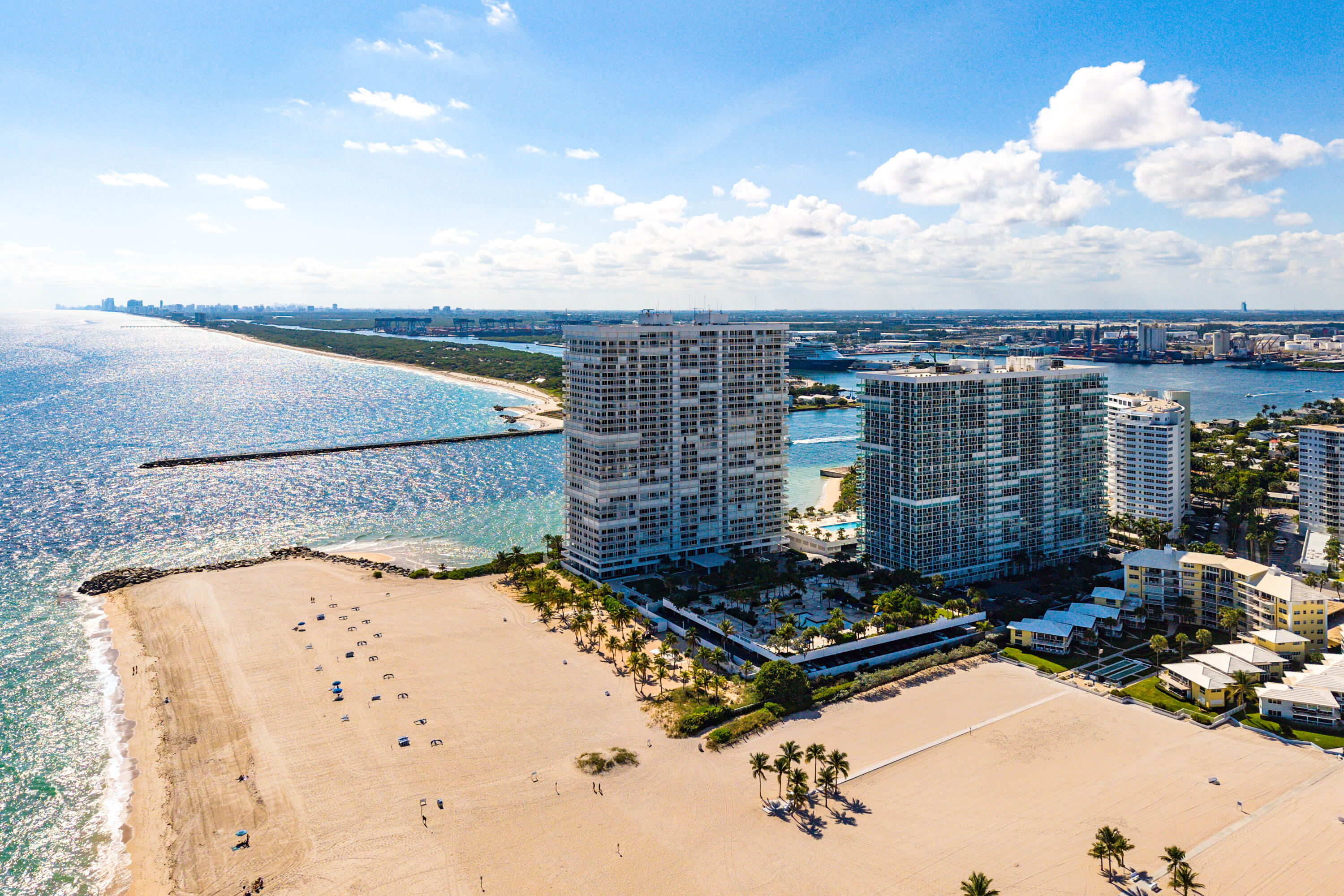 2100 S Ocean Lane 101