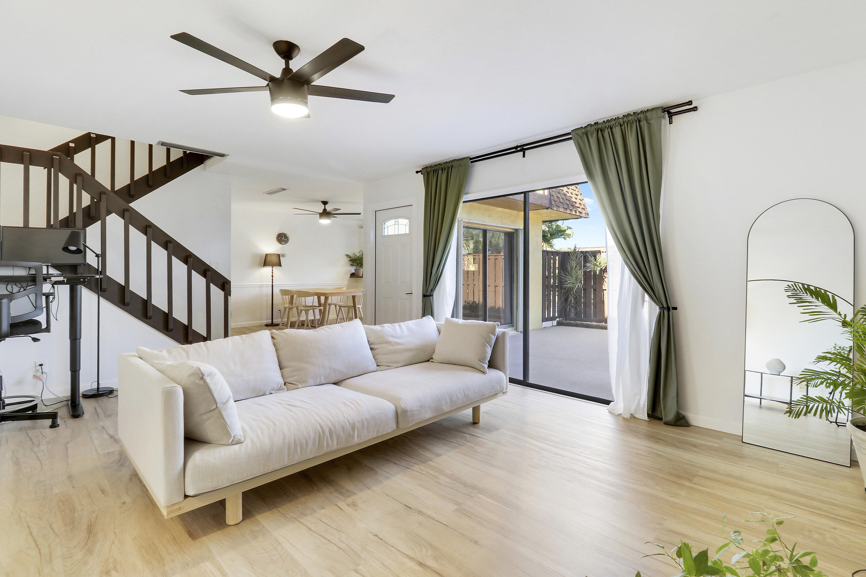 110 N Delaware Boulevard 16d
