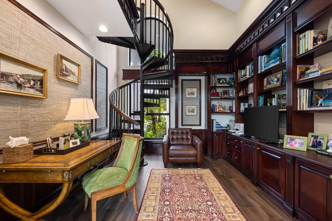 5604 War Admiral Road