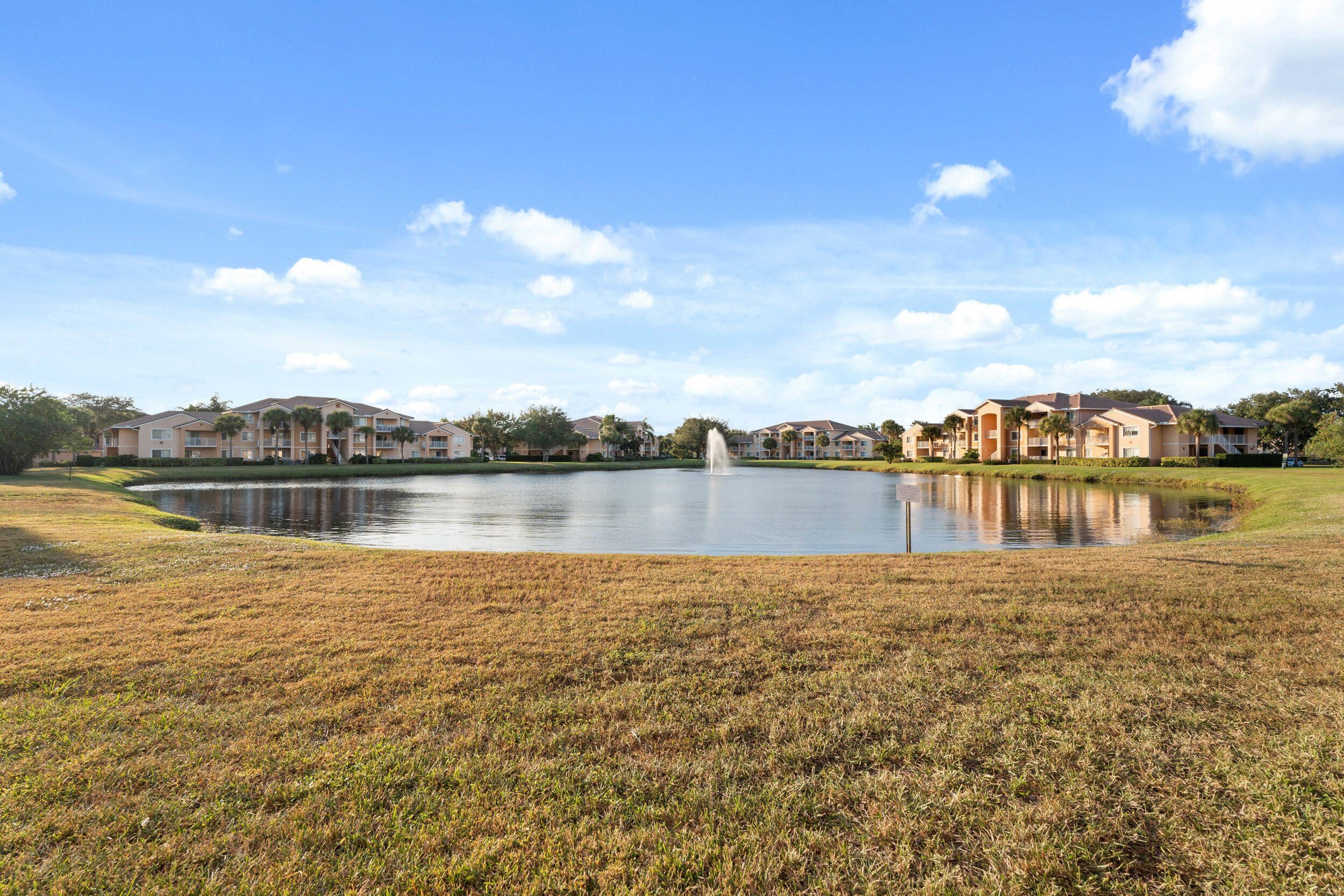 271 SW Palm Drive 304