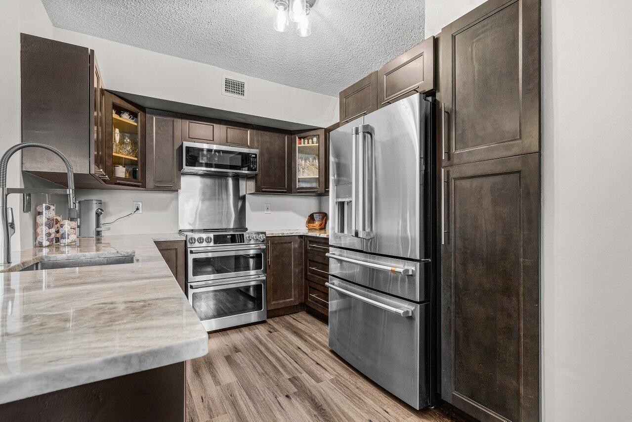 651 Okeechobee Boulevard 410