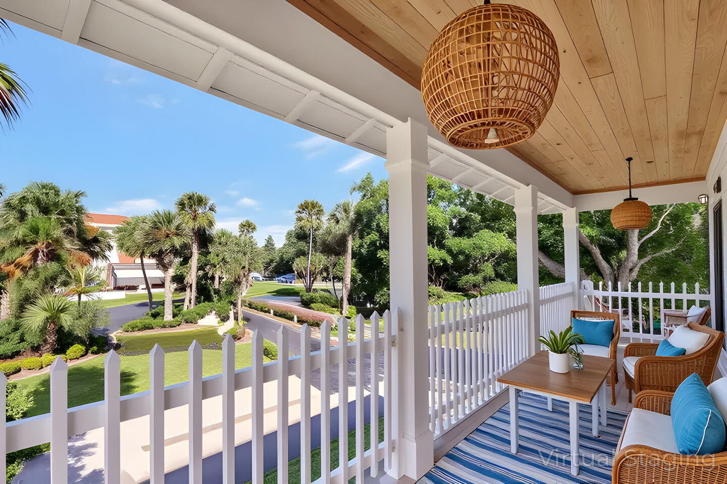 516 NW North River Drive