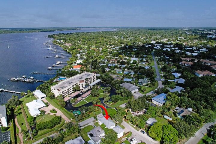 516 NW North River Drive