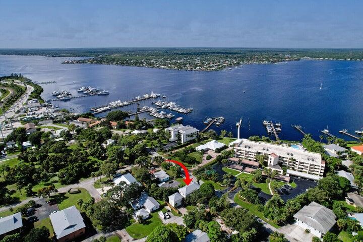 516 NW North River Drive