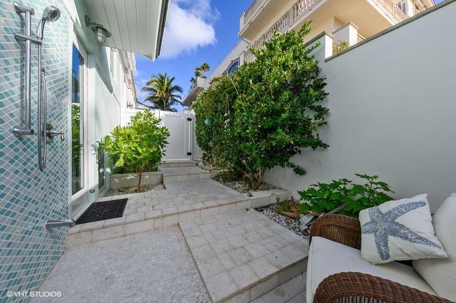 3421 S Ocean Boulevard 1