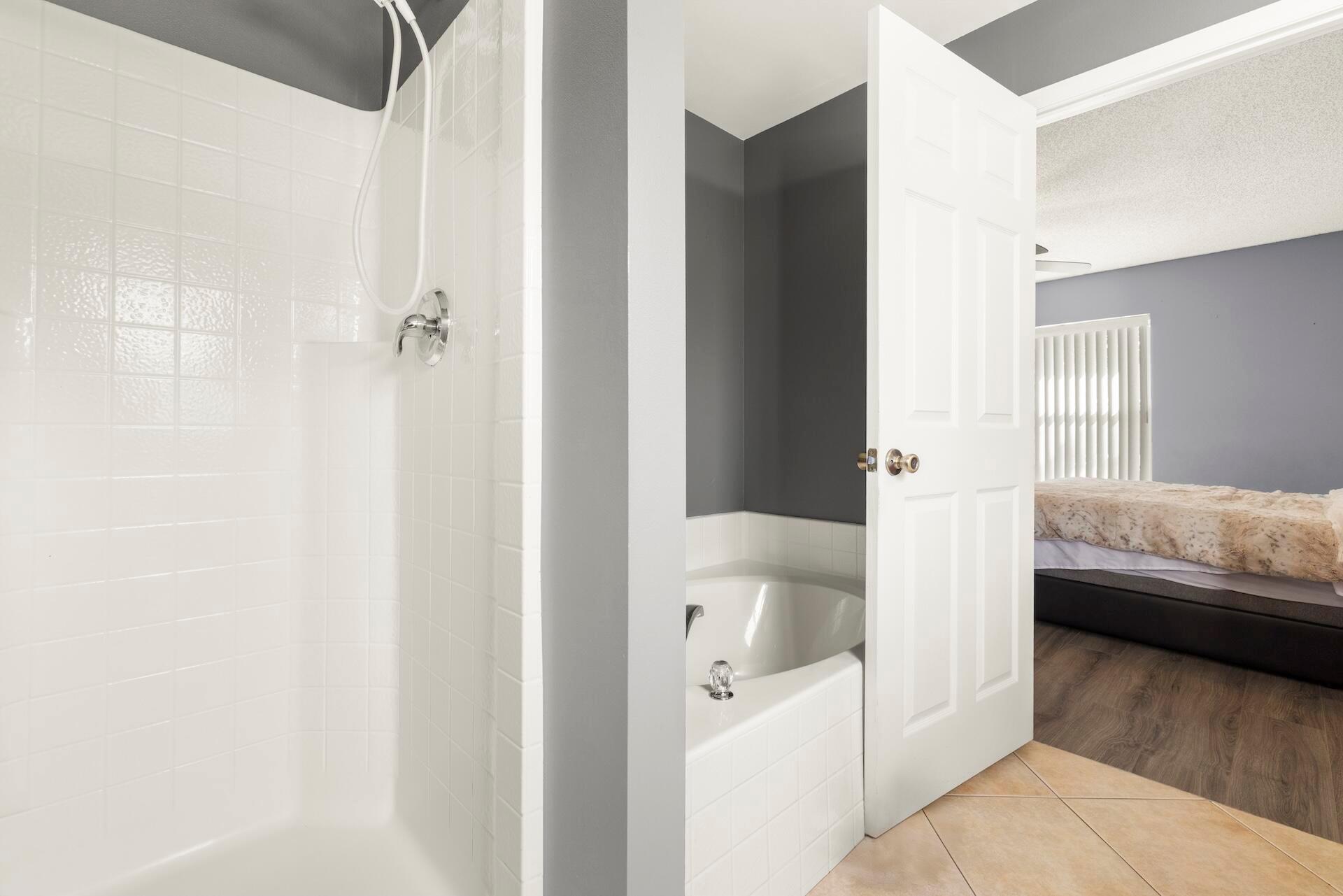 314 SW De Gouvea Ter Terrace