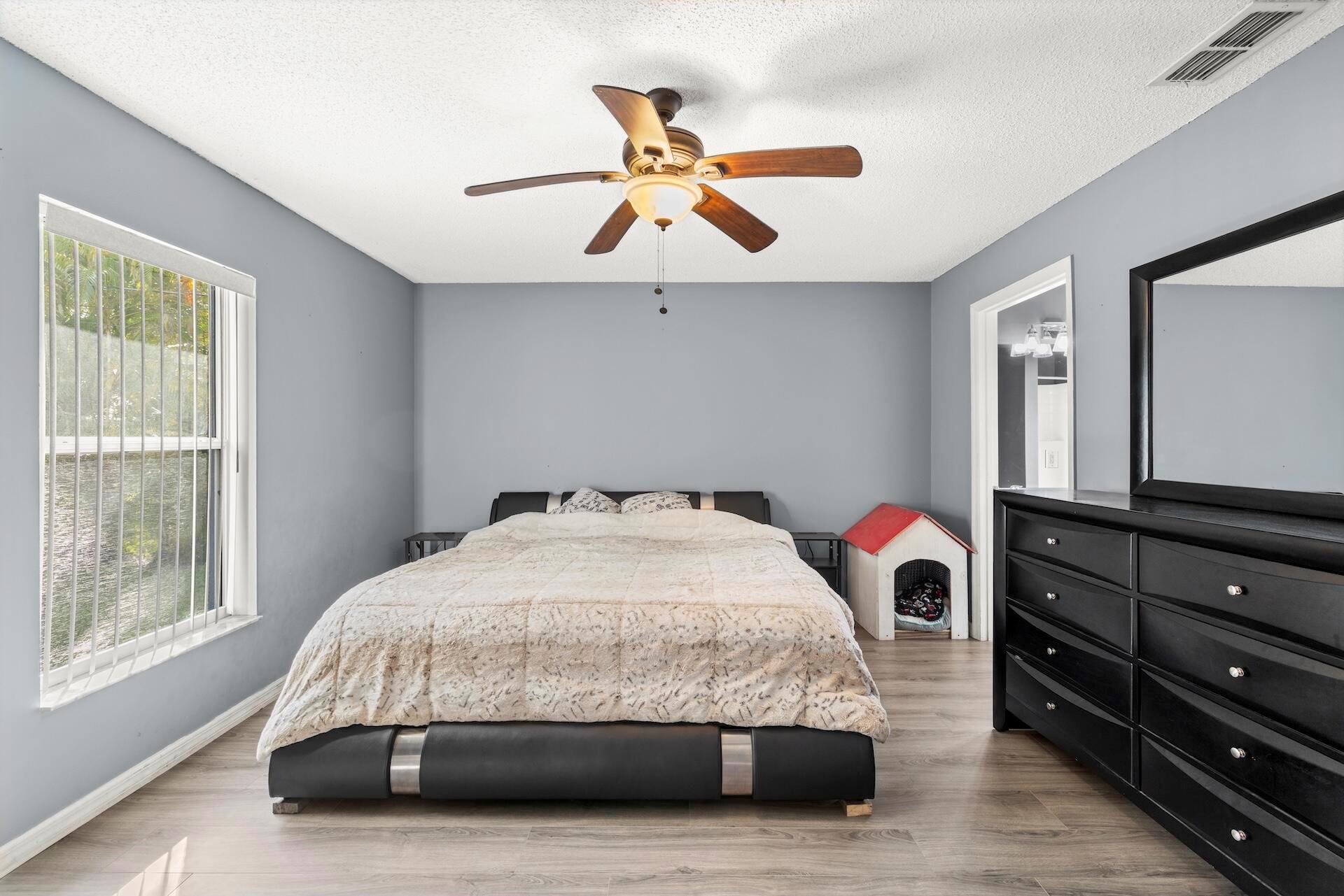 314 SW De Gouvea Ter Terrace