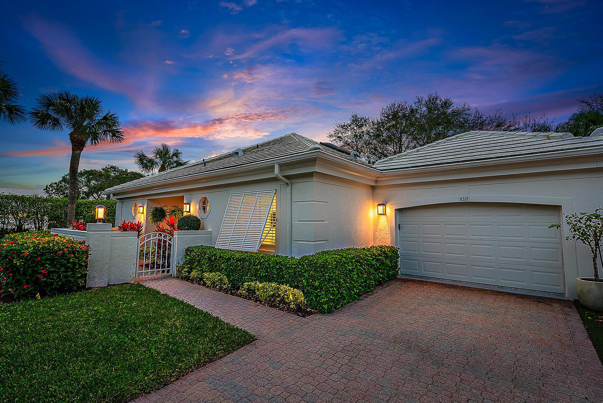4301 Captains Way