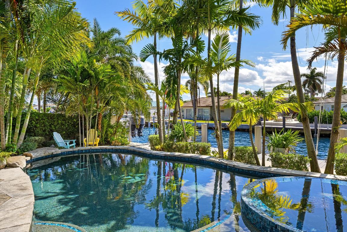 940 Greenbriar Drive