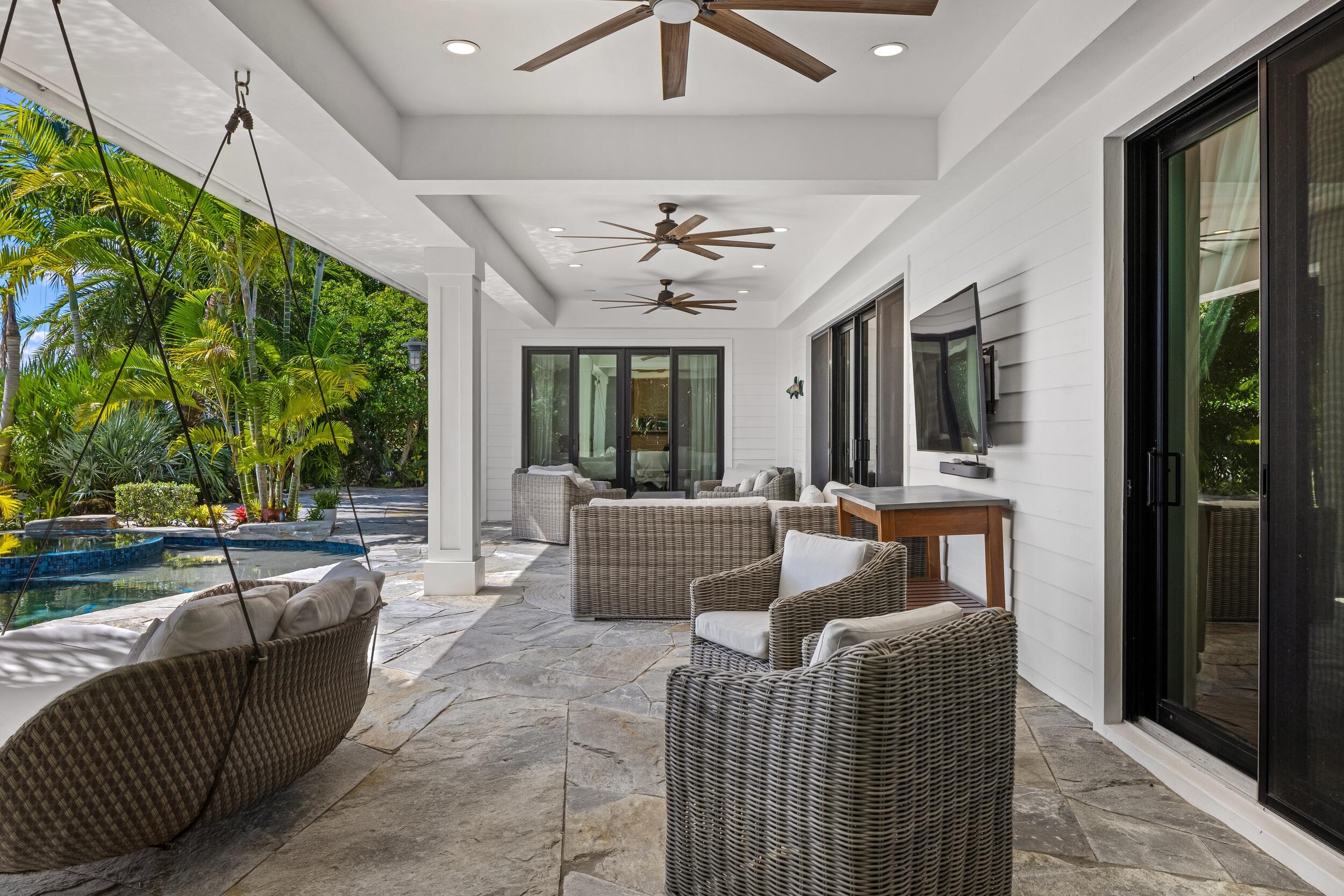 940 Greenbriar Drive