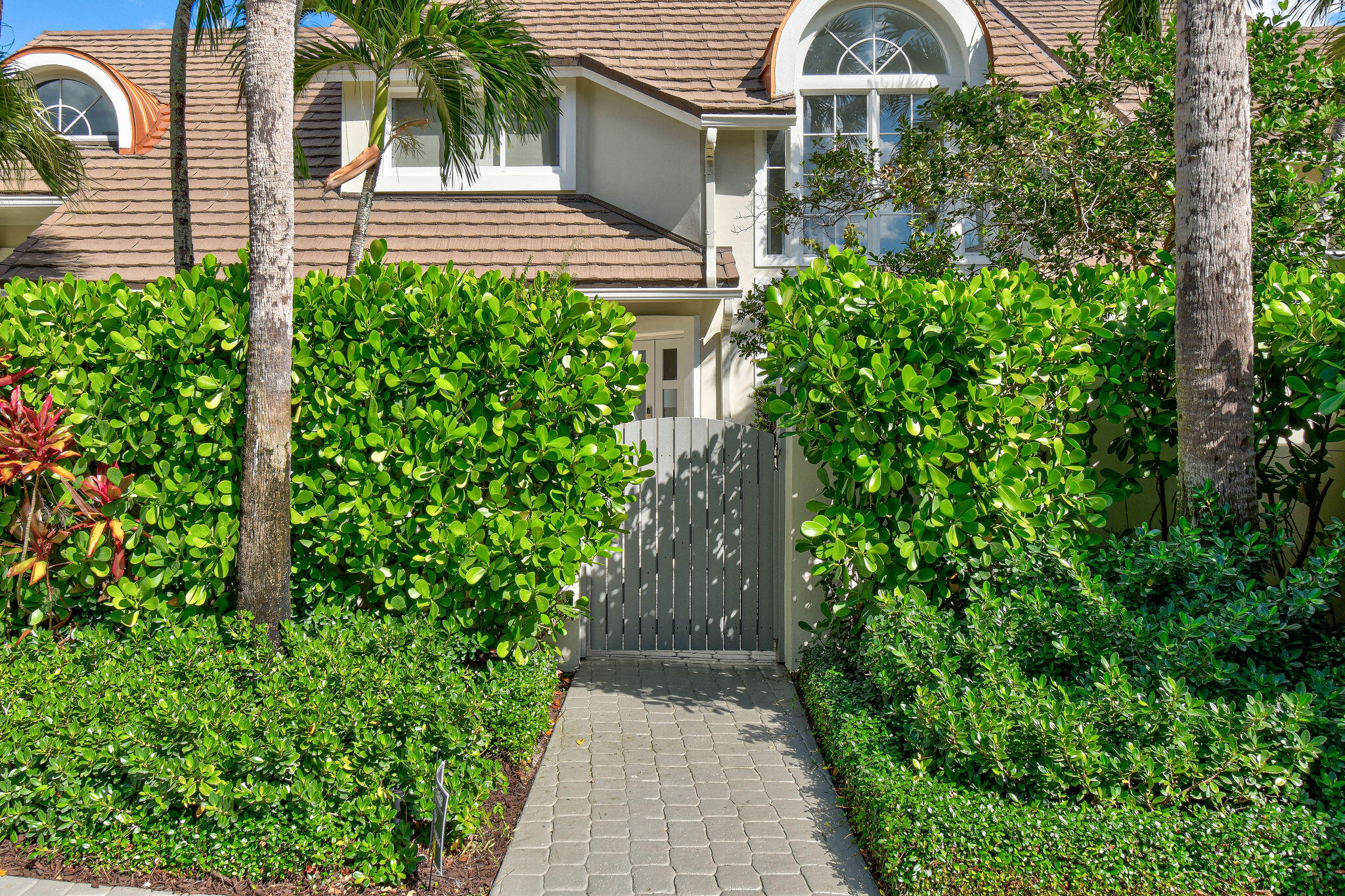 2576 Muirfield Court