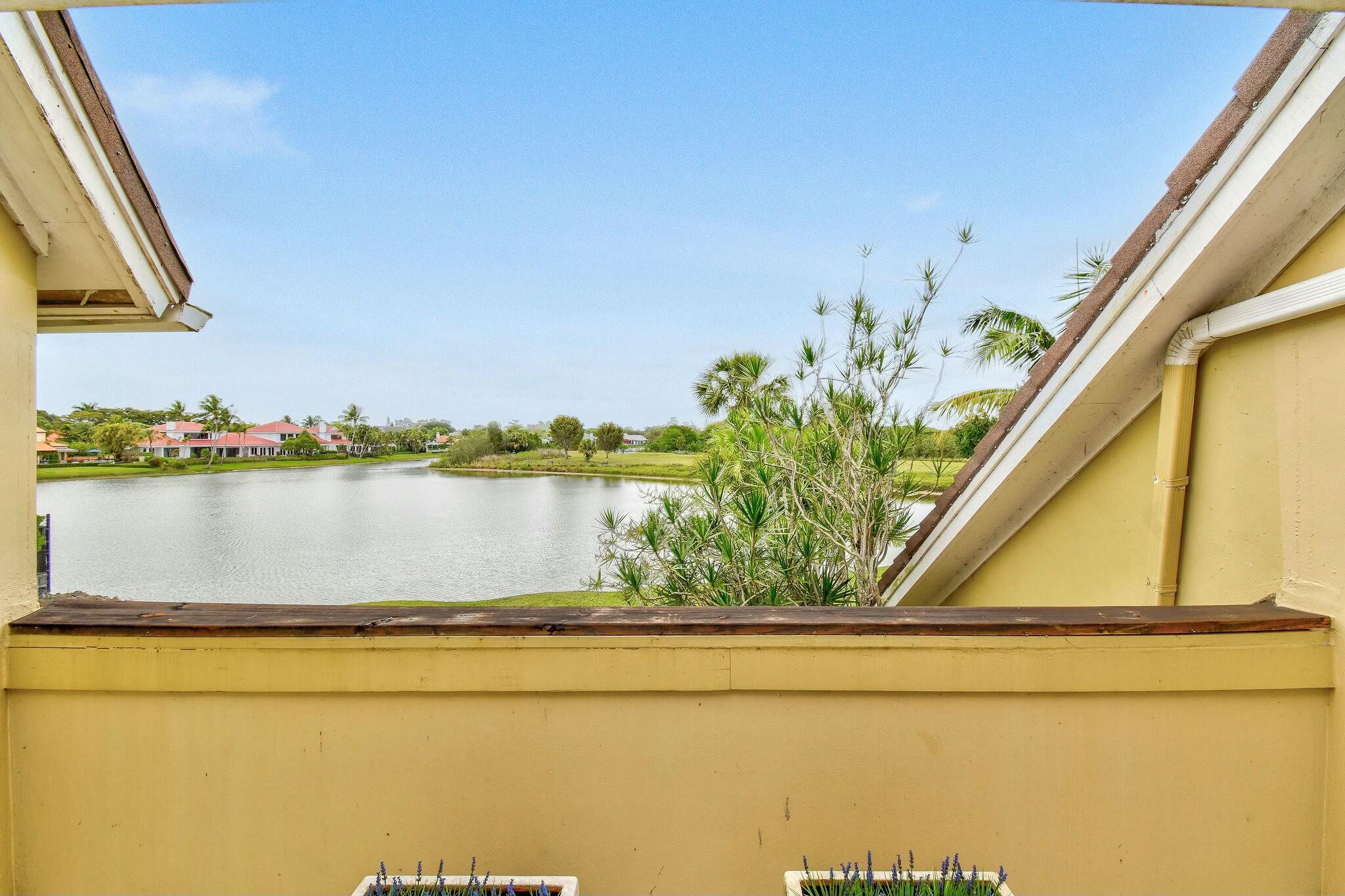 2576 Muirfield Court