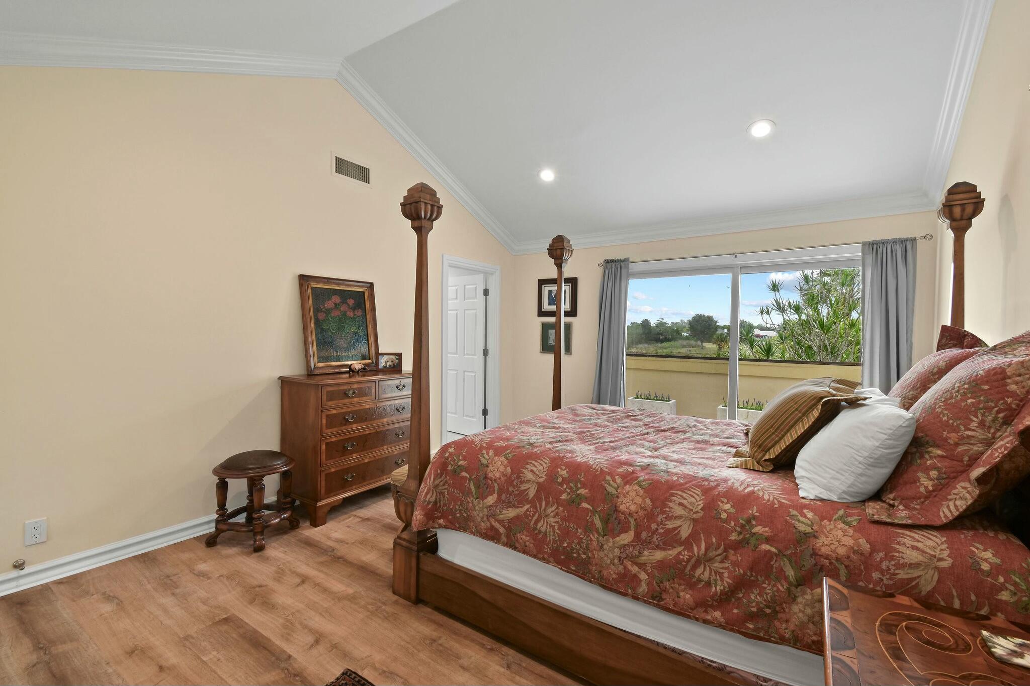 2576 Muirfield Court