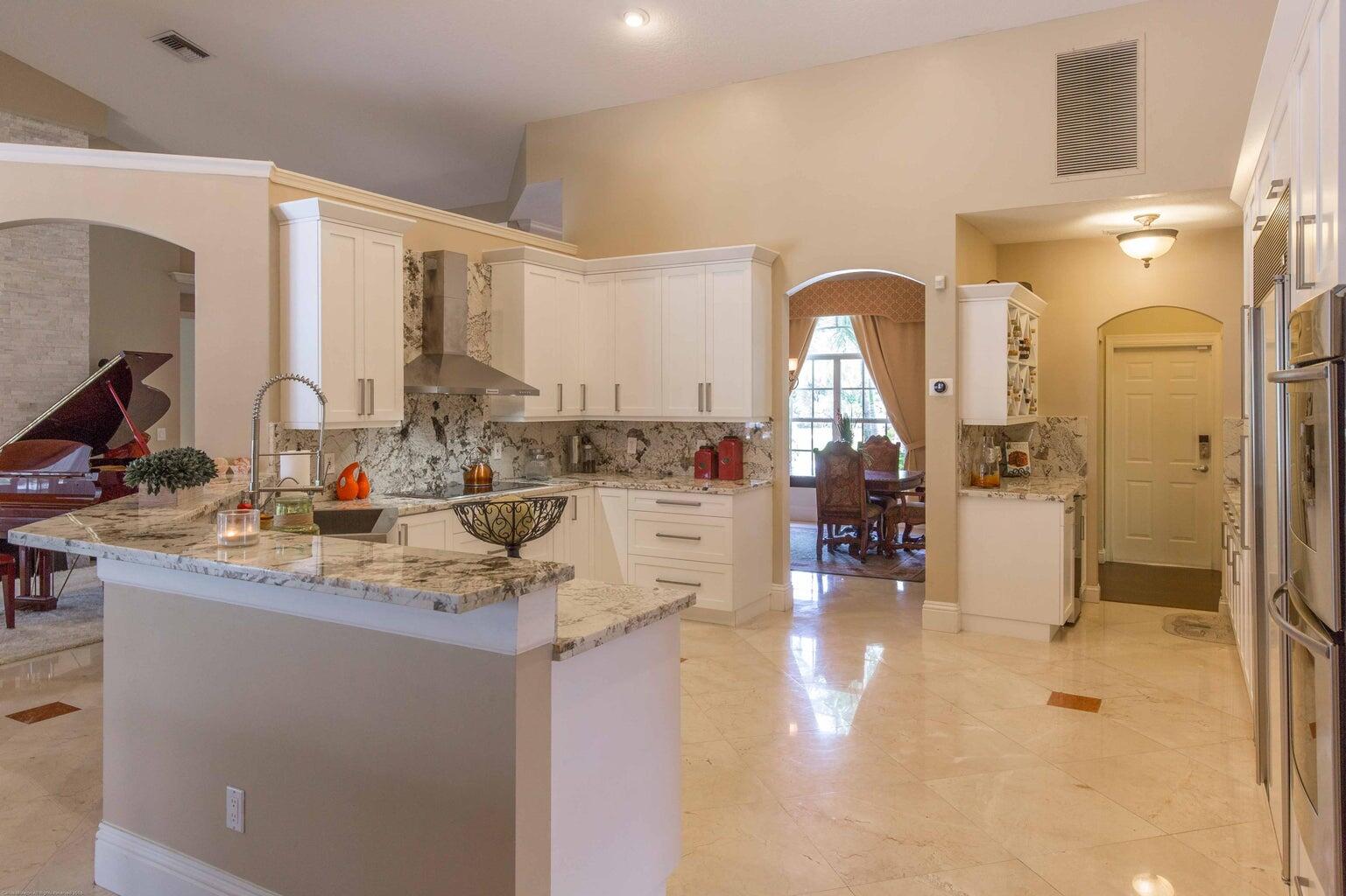 14816 Stirrup Lane