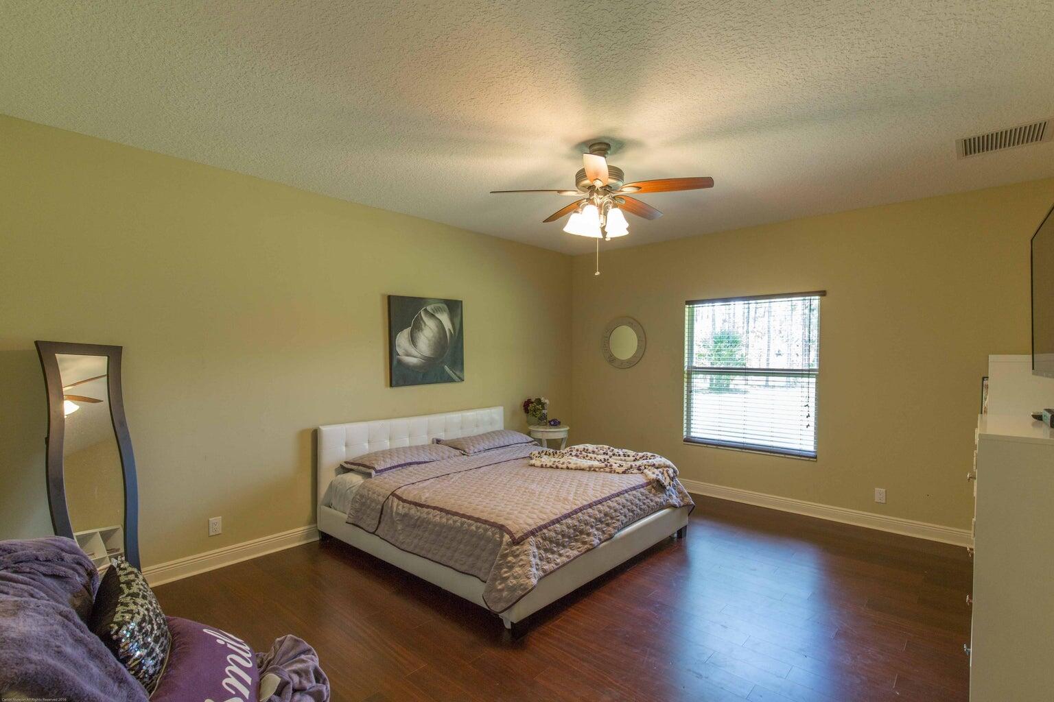 14816 Stirrup Lane