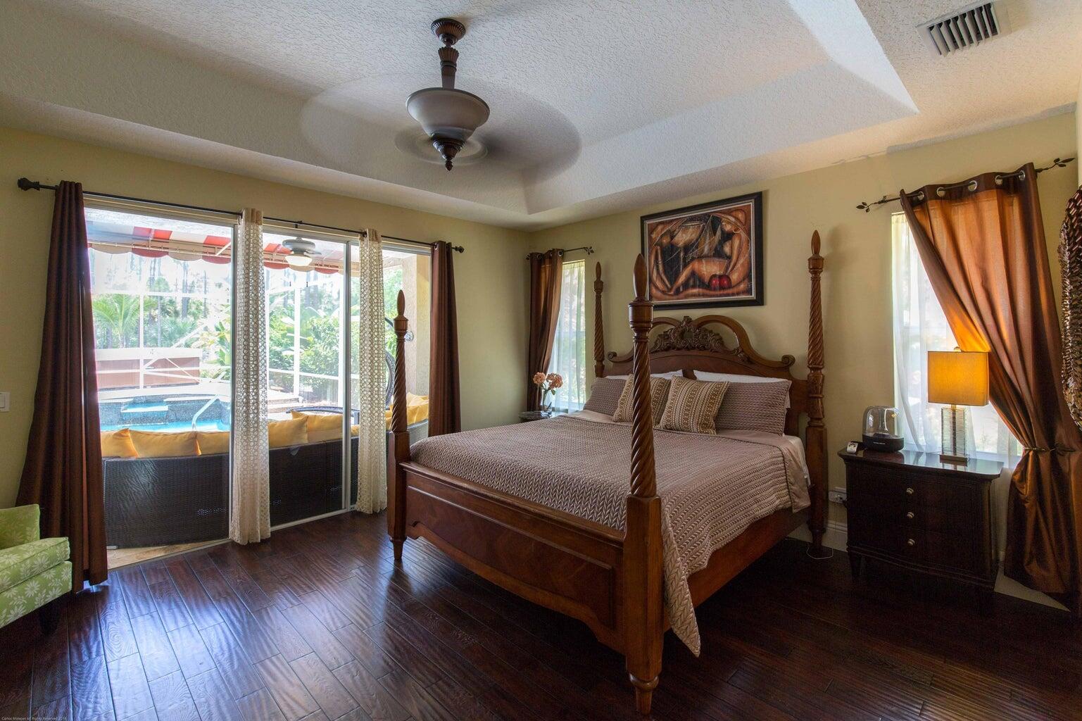 14816 Stirrup Lane