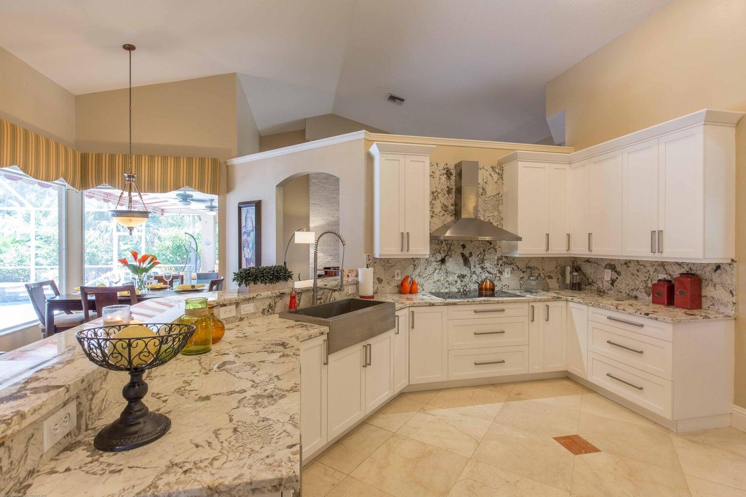 14816 Stirrup Lane