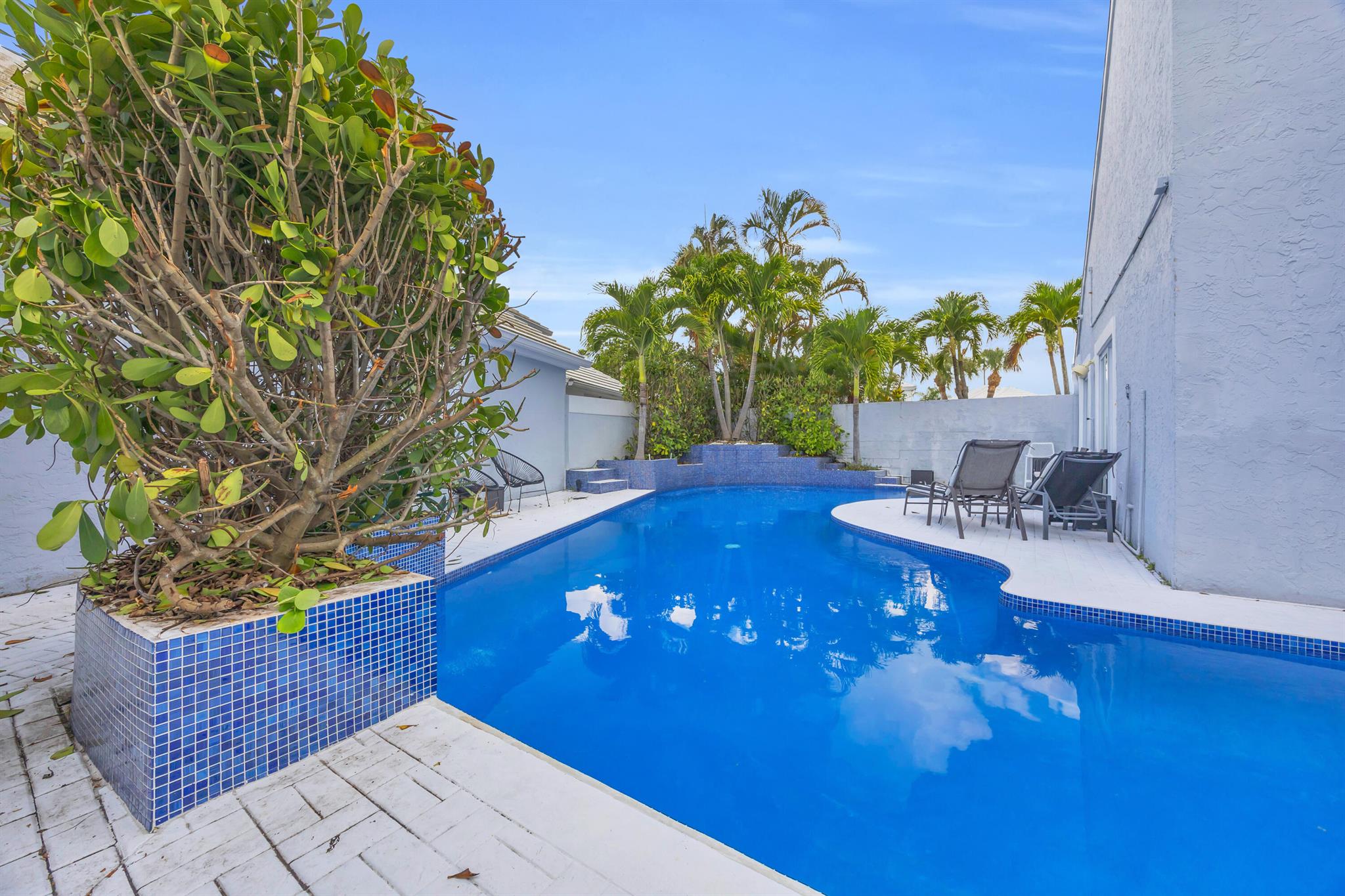 39 Dorchester Circle