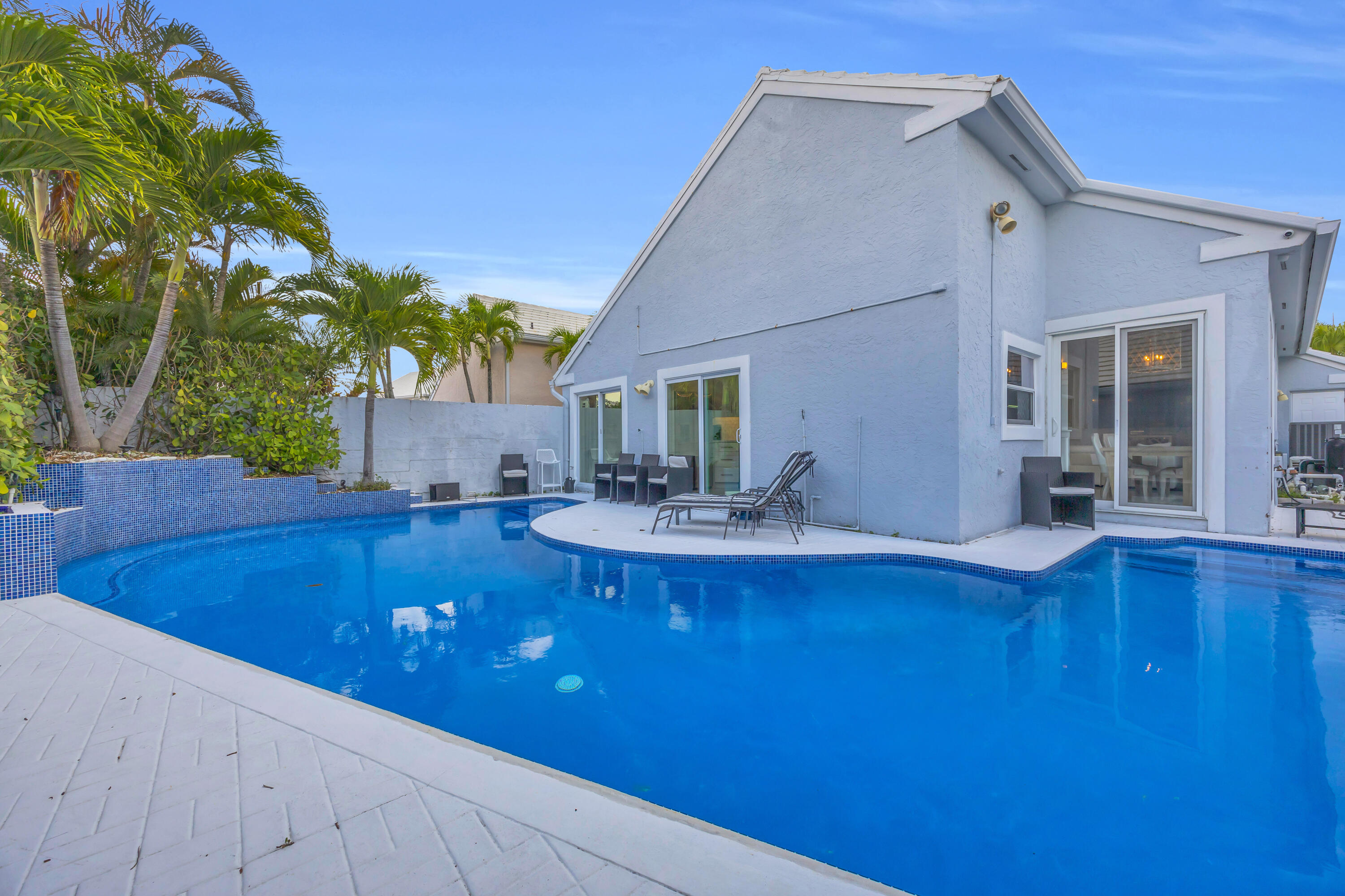 39 Dorchester Circle