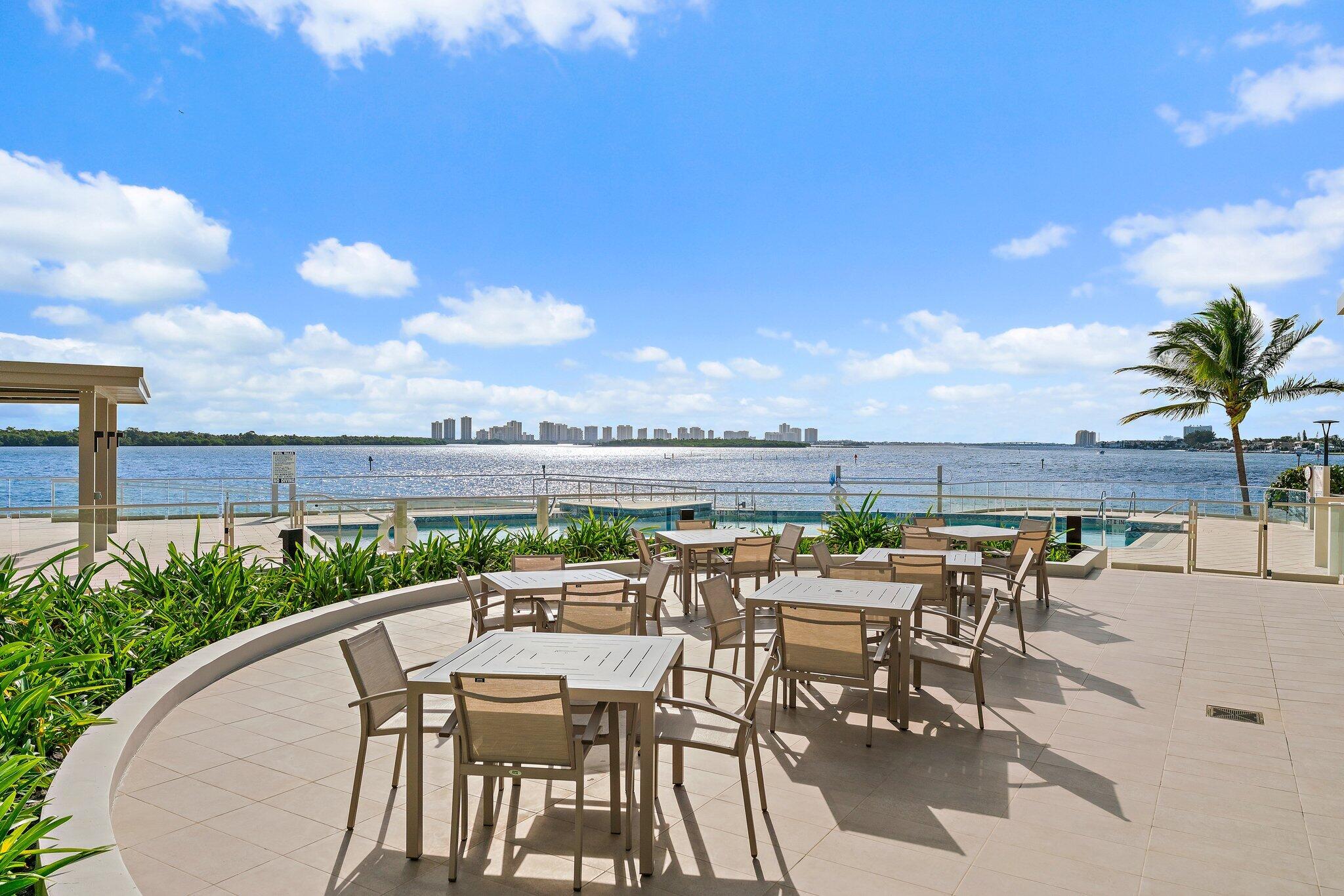 100 Lakeshore Drive 457