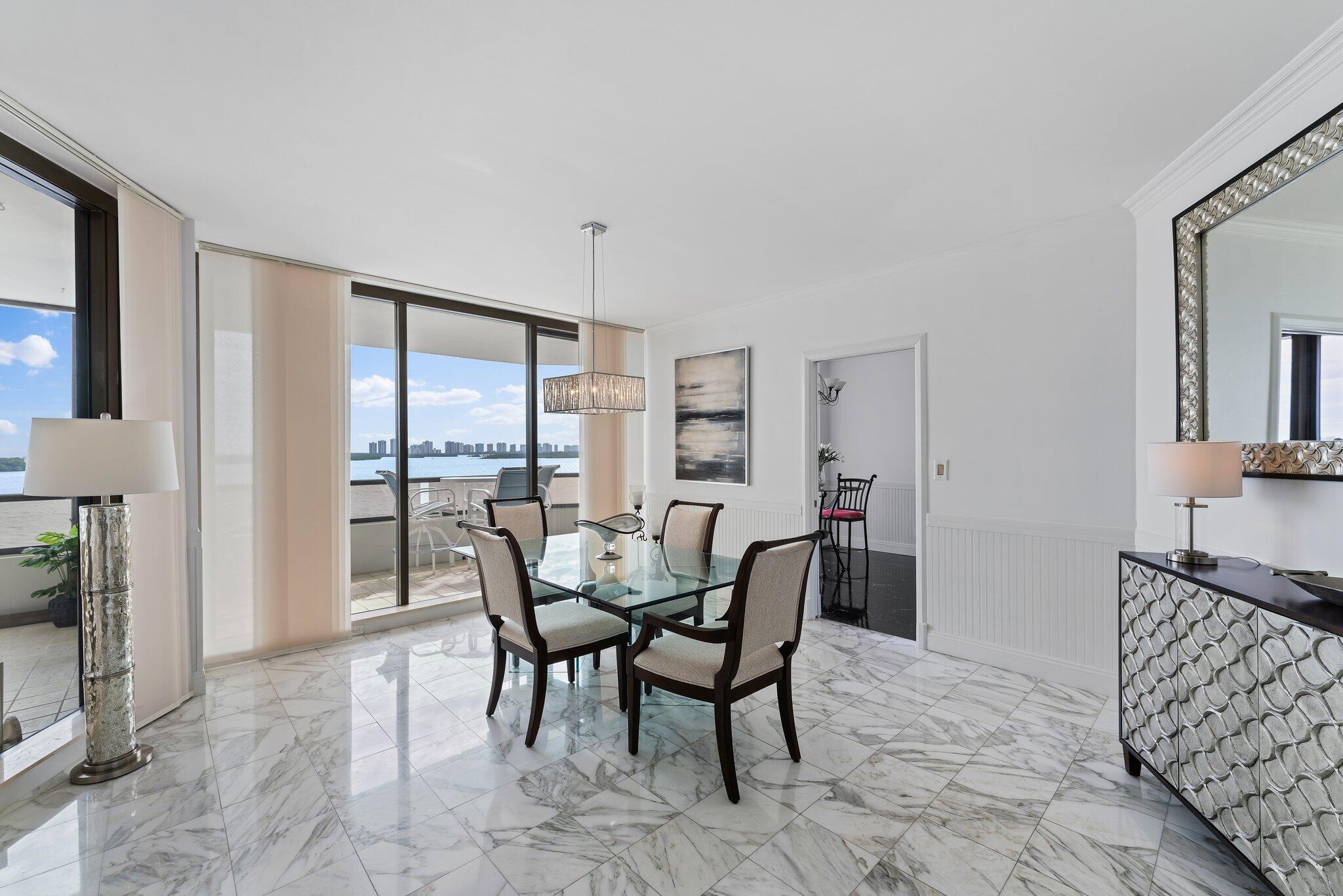 100 Lakeshore Drive 457