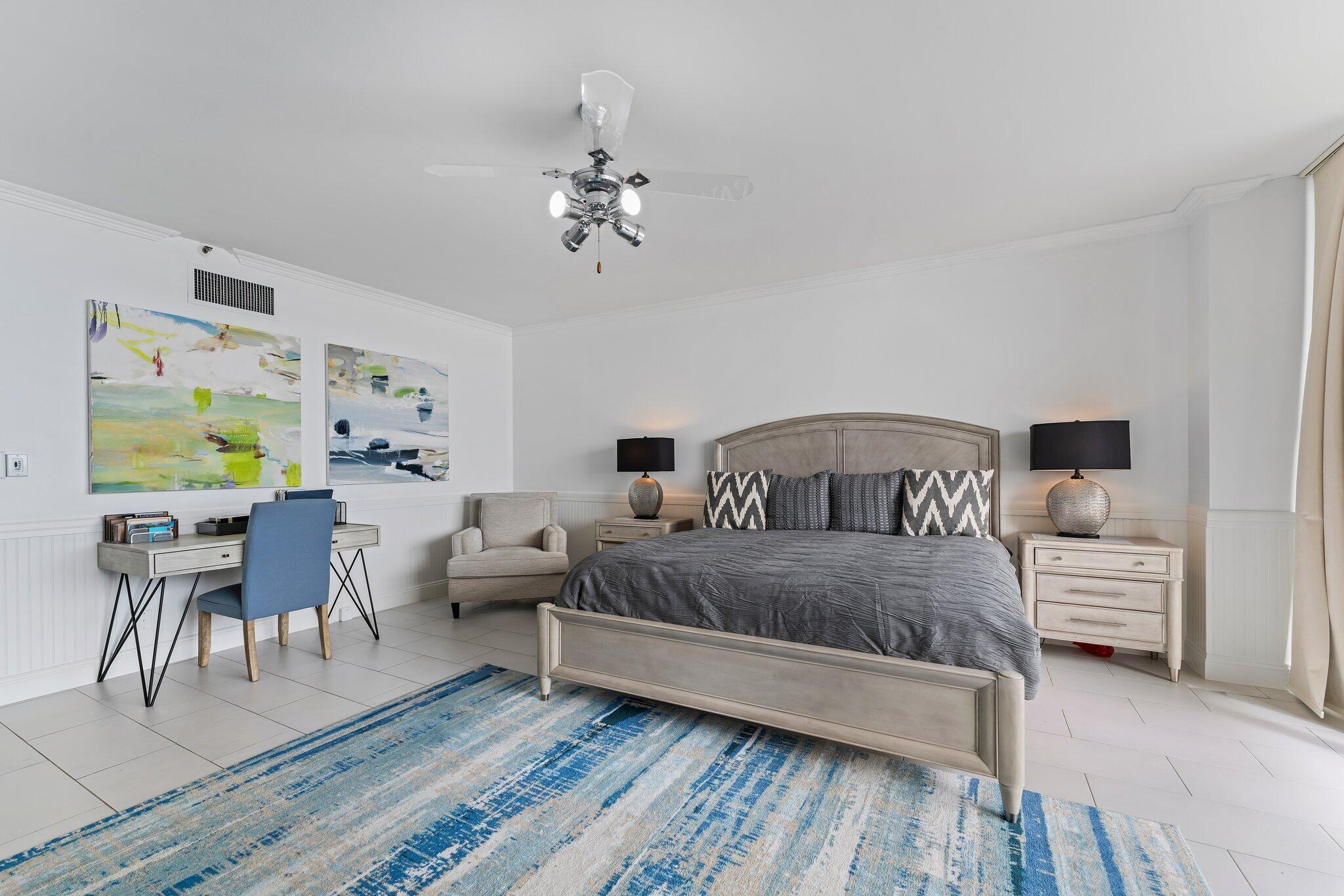 100 Lakeshore Drive 457
