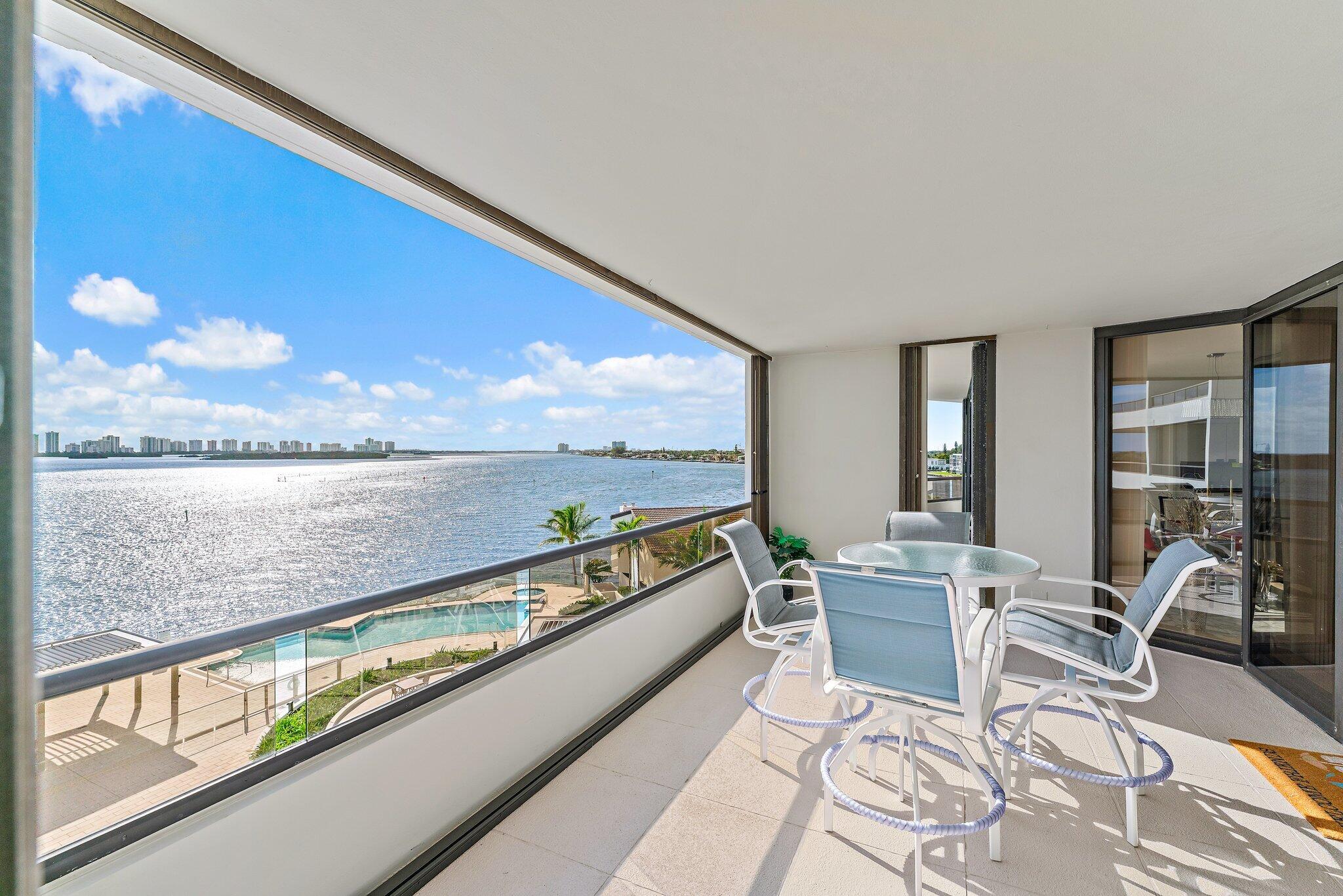 100 Lakeshore Drive 457