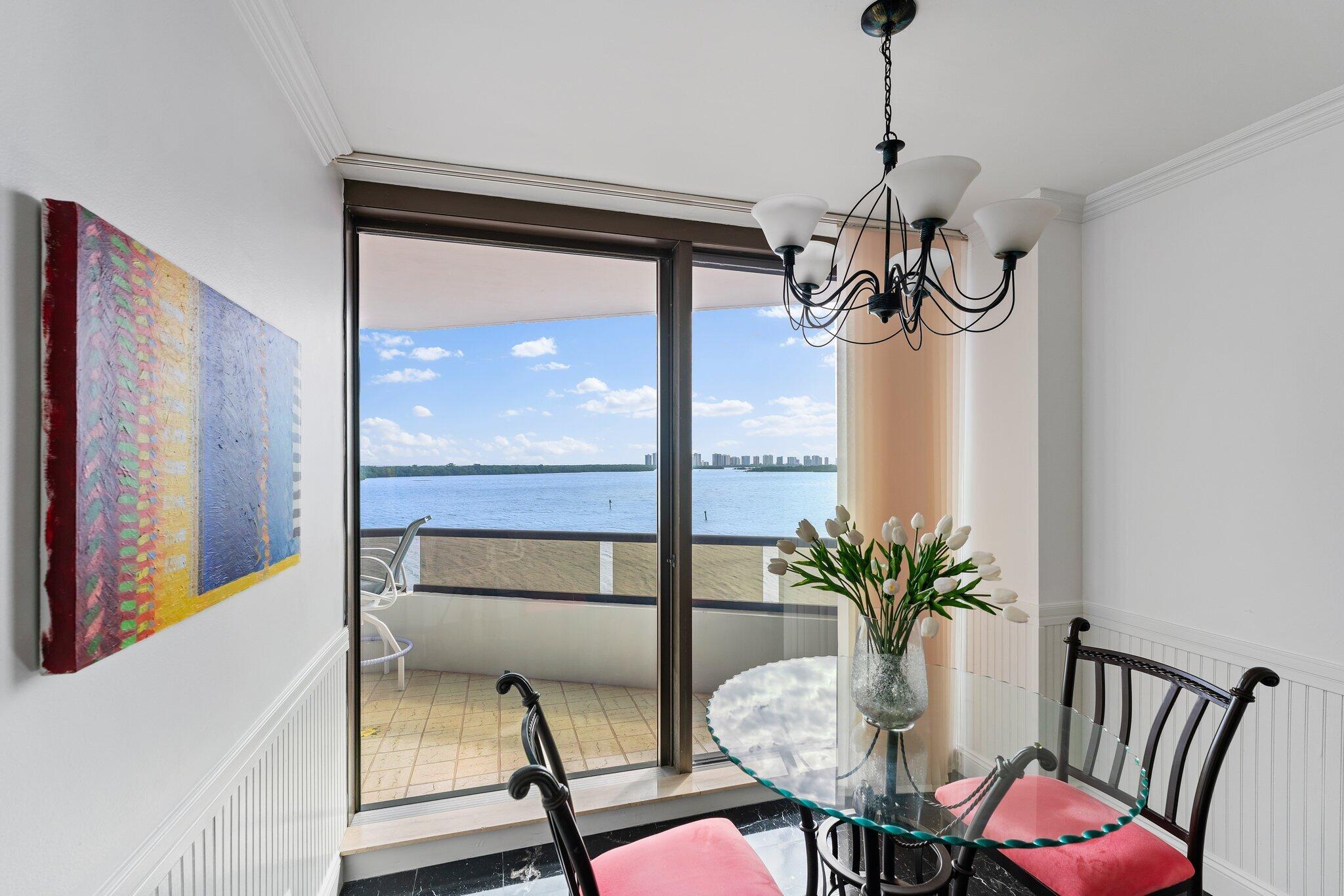 100 Lakeshore Drive 457