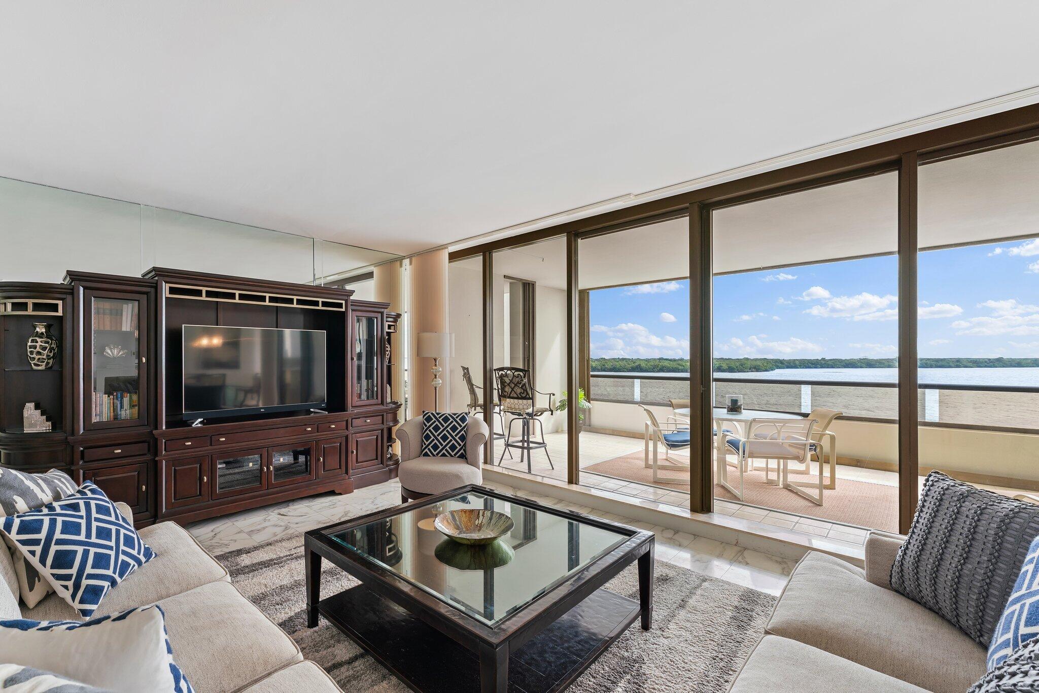 100 Lakeshore Drive 457