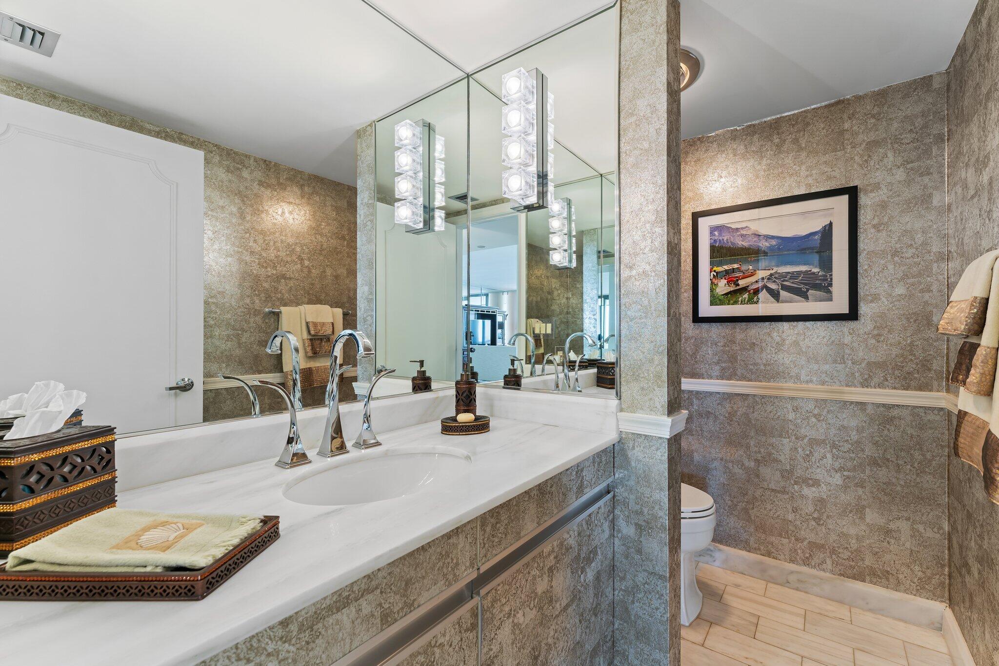 100 Lakeshore Drive 457