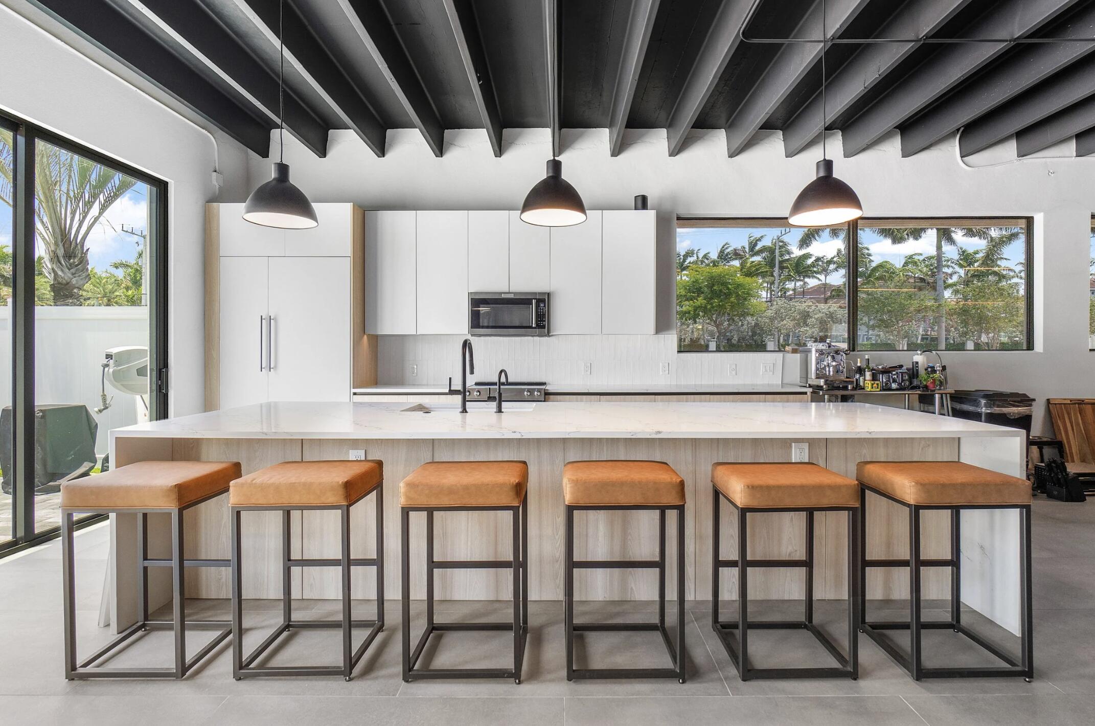 3351 N Federal Highway