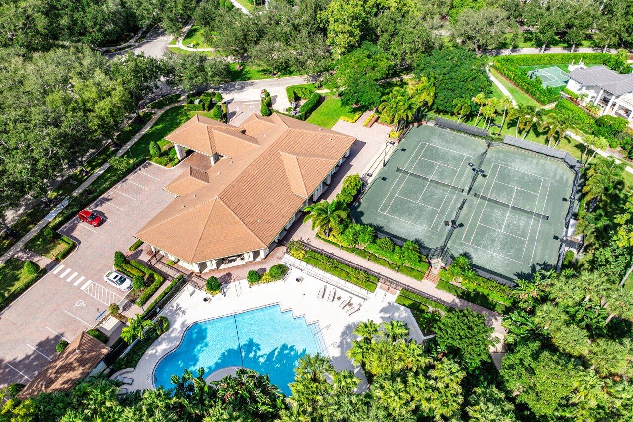 2450 NW 41st Street