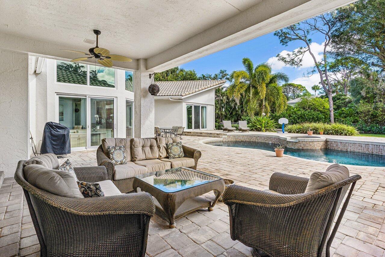 2450 NW 41st Street