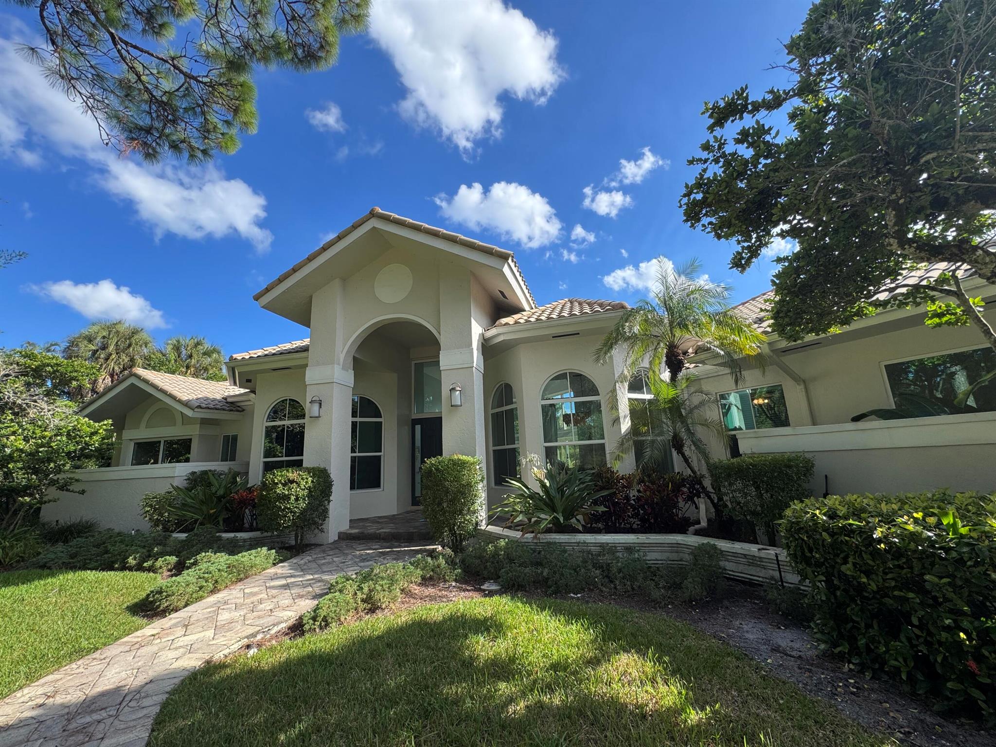 2450 NW 41st Street