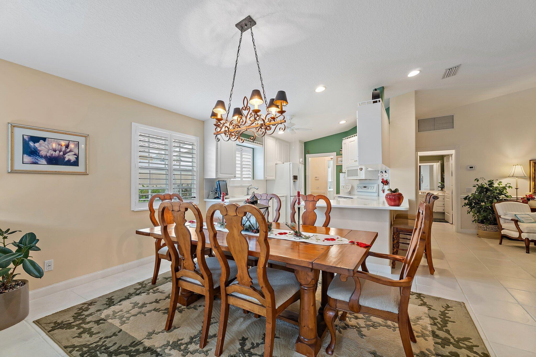 9054 SE Hawks Nest Court