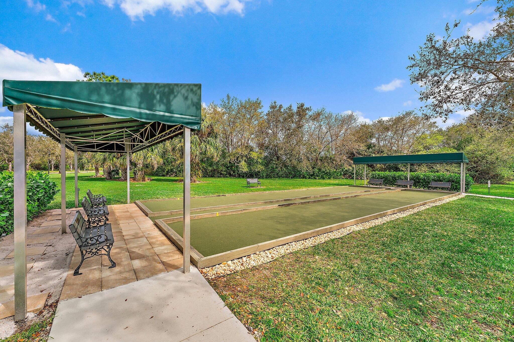 9054 SE Hawks Nest Court