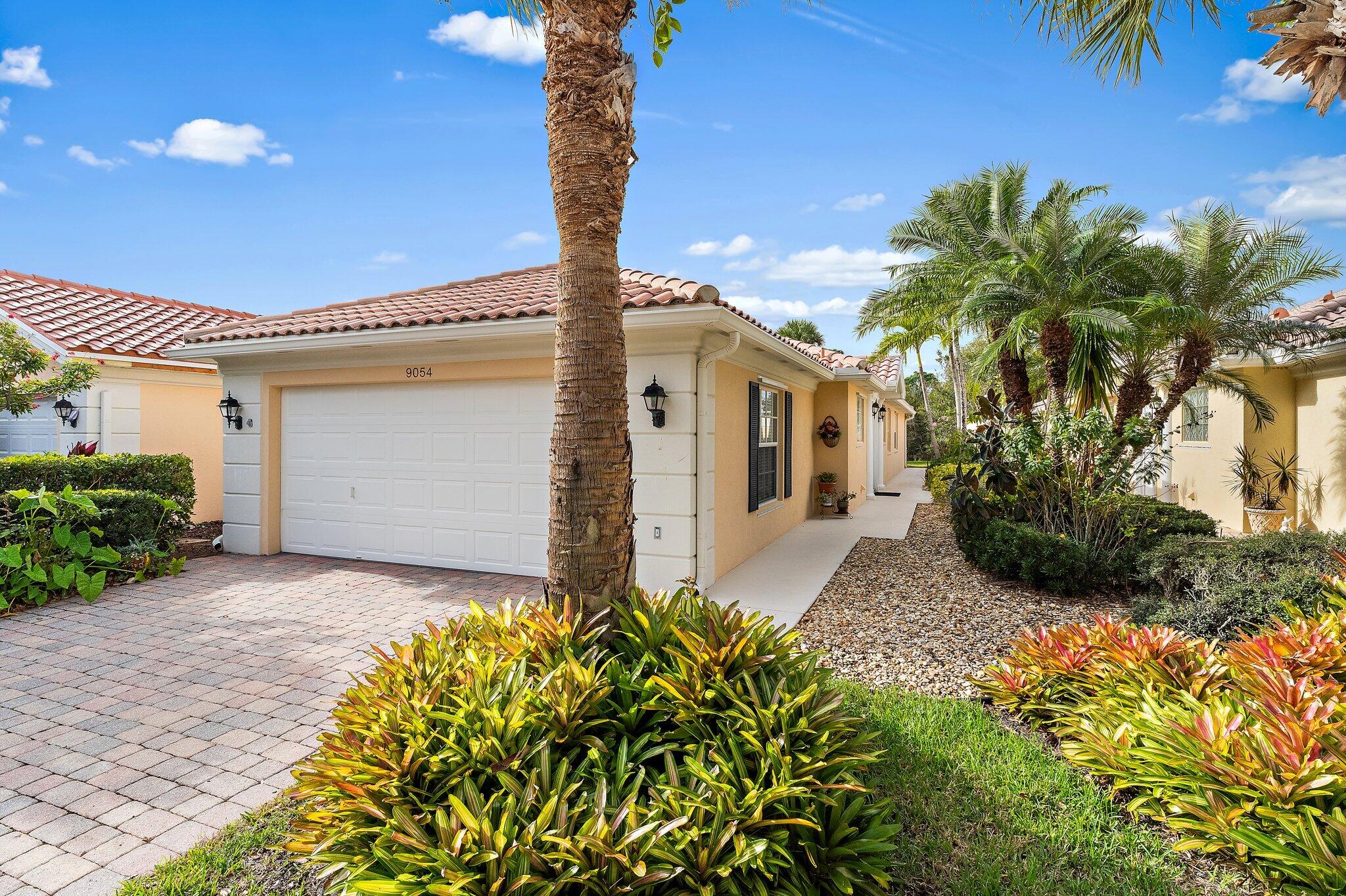 9054 SE Hawks Nest Court