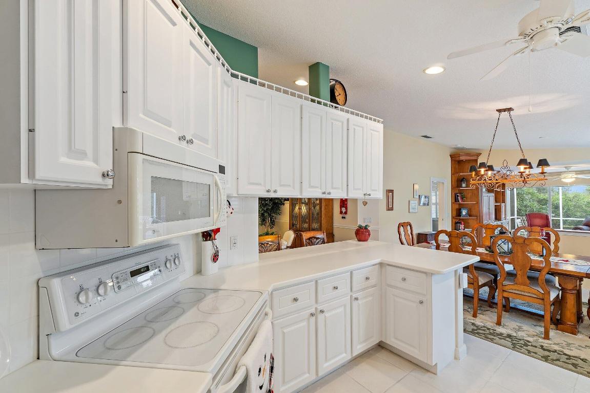 9054 SE Hawks Nest Court