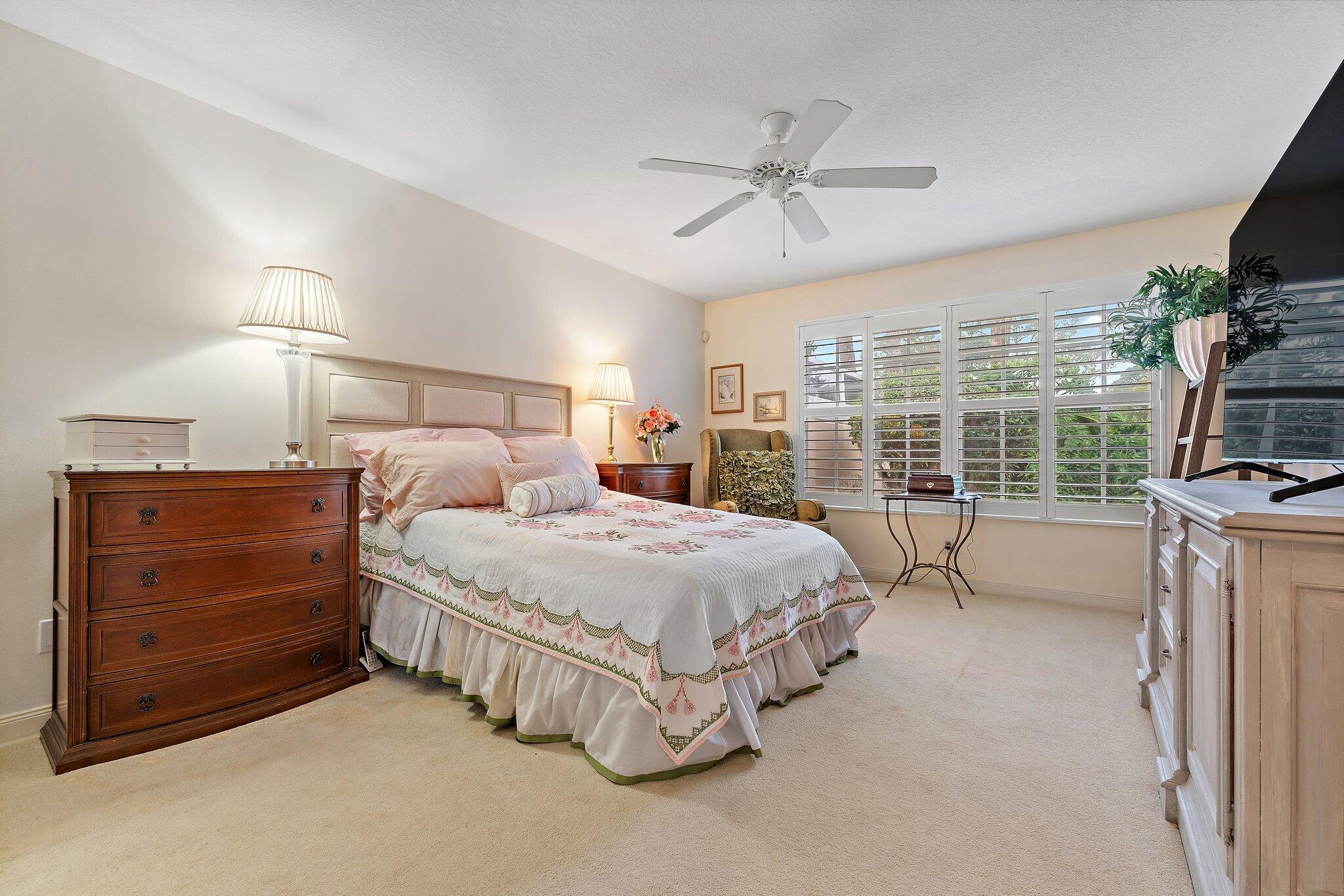 9054 SE Hawks Nest Court