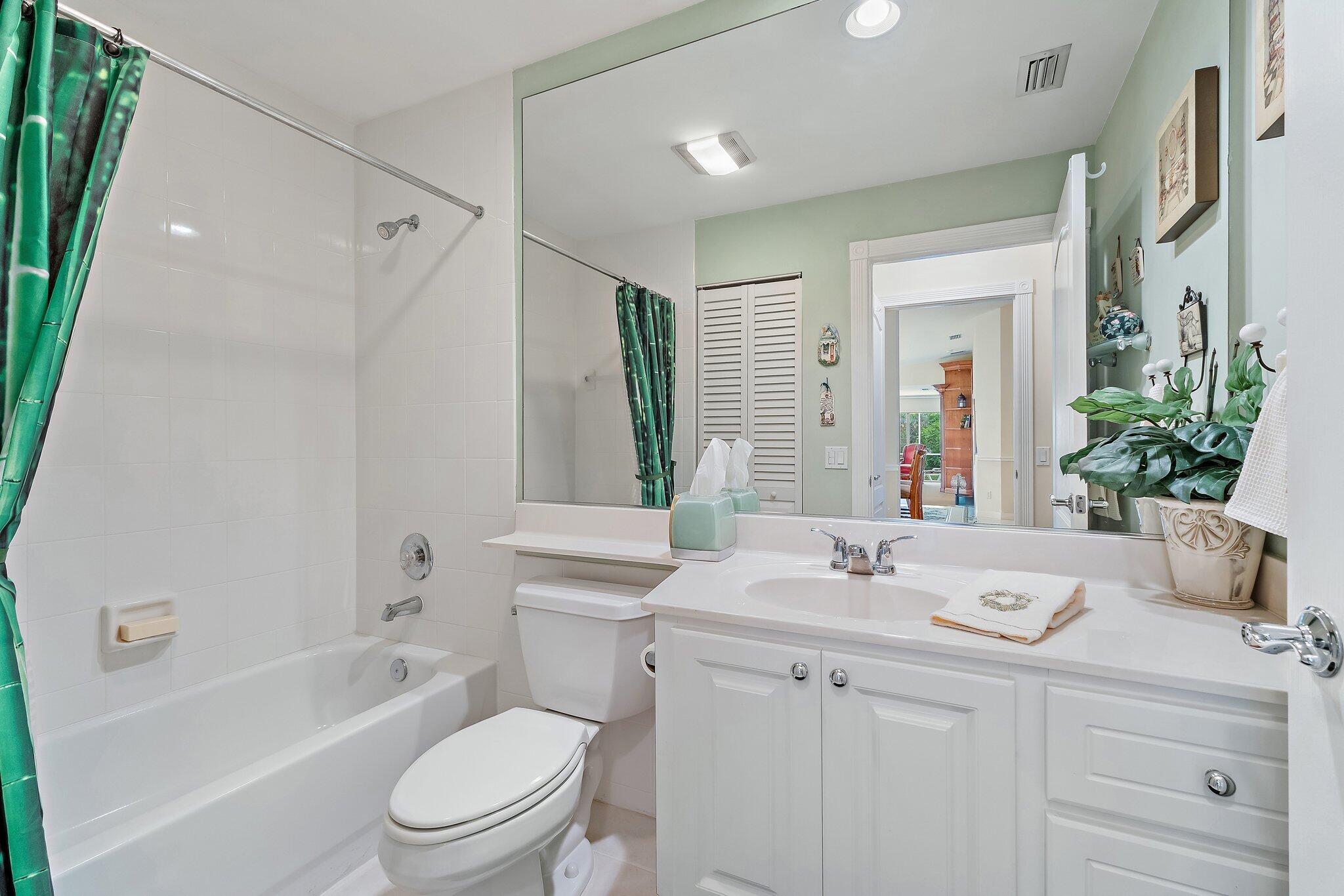 9054 SE Hawks Nest Court