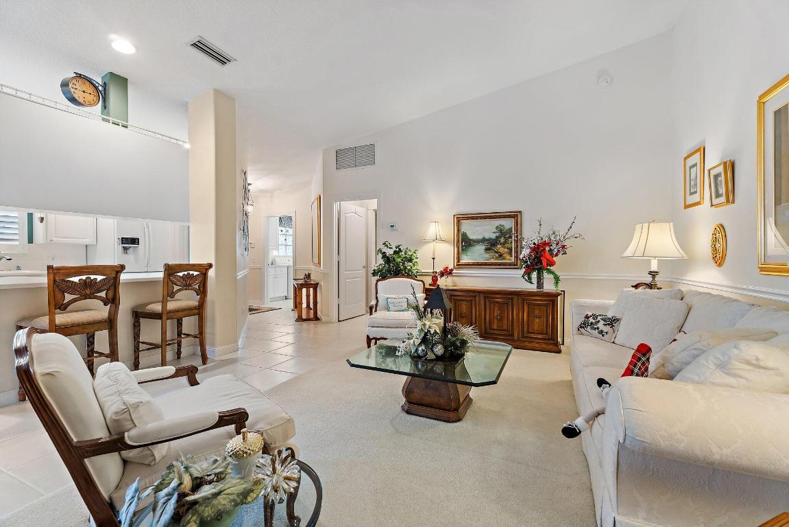 9054 SE Hawks Nest Court