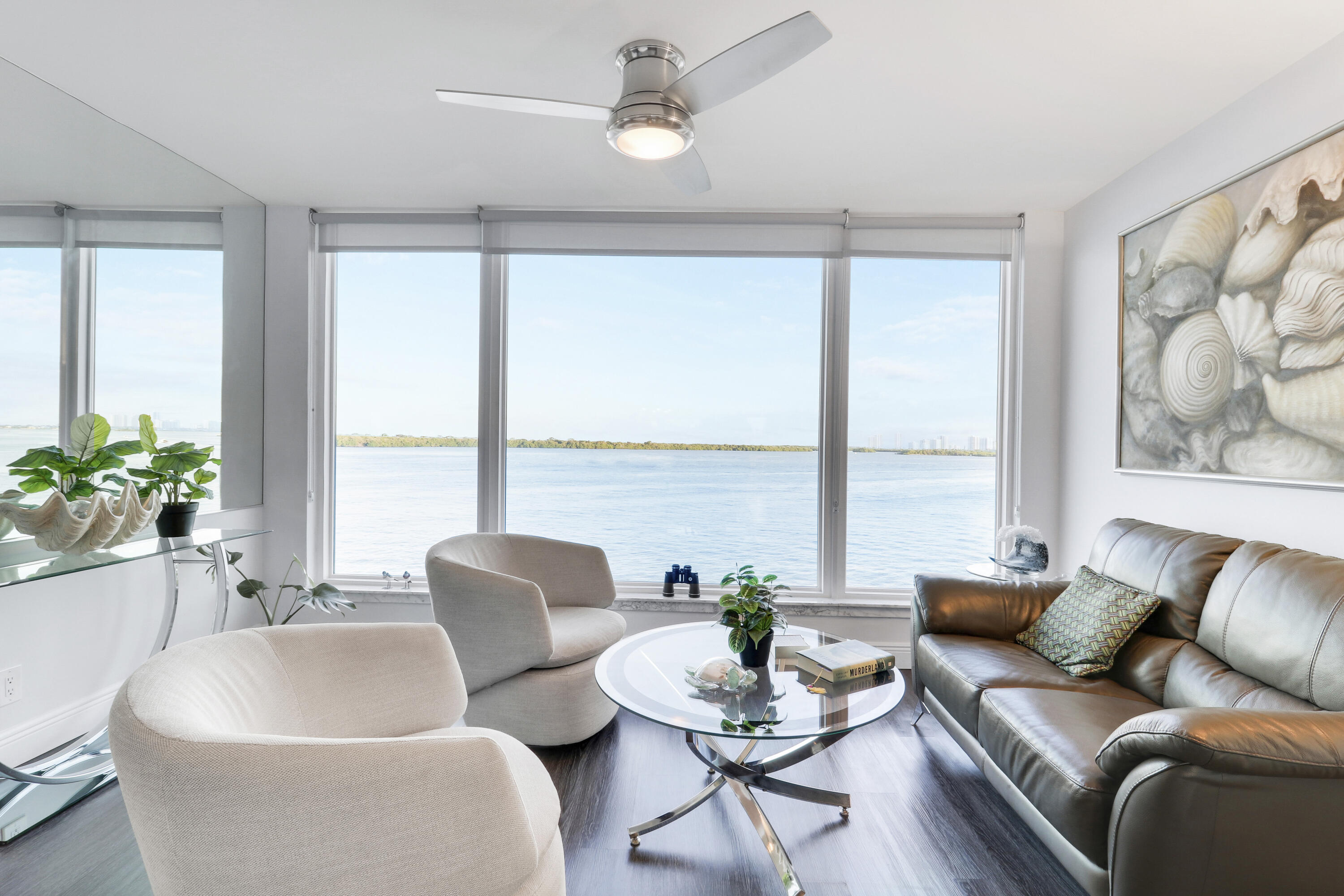 52 Yacht Club Drive 402