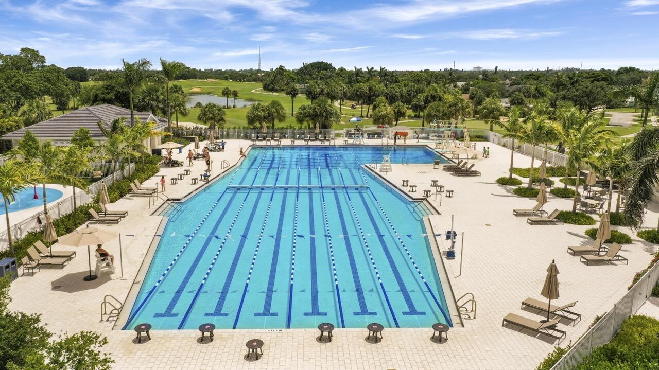 52 Yacht Club Drive 402