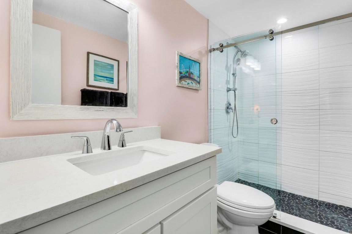 52 Yacht Club Drive 402