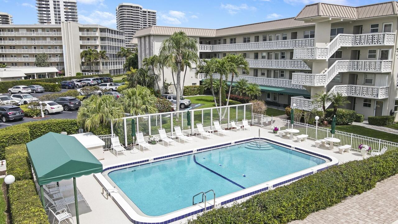 52 Yacht Club Drive 402