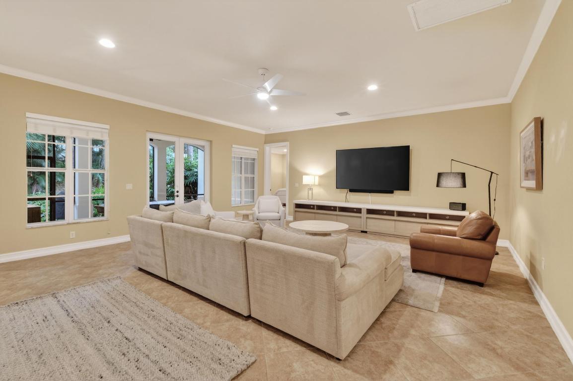 353 Chambord Terrace