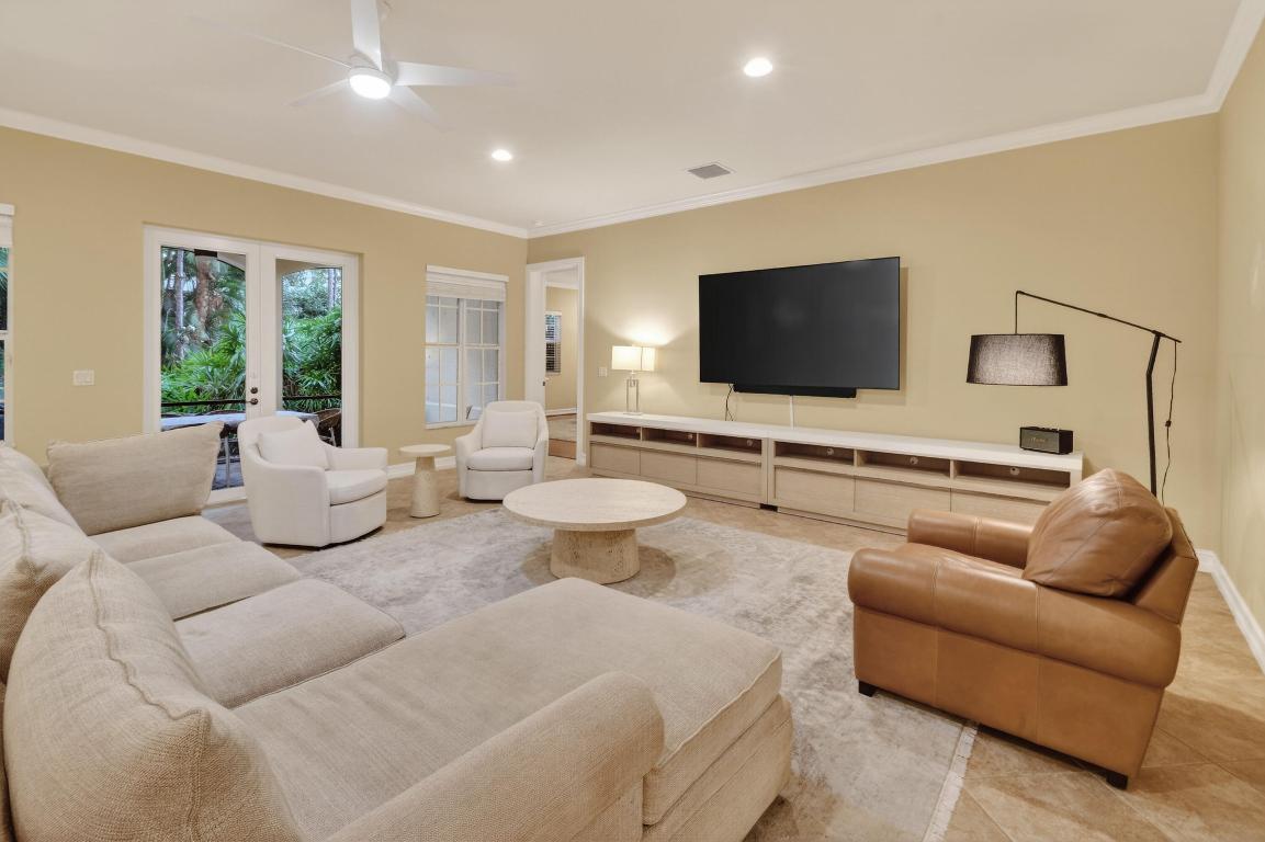 353 Chambord Terrace