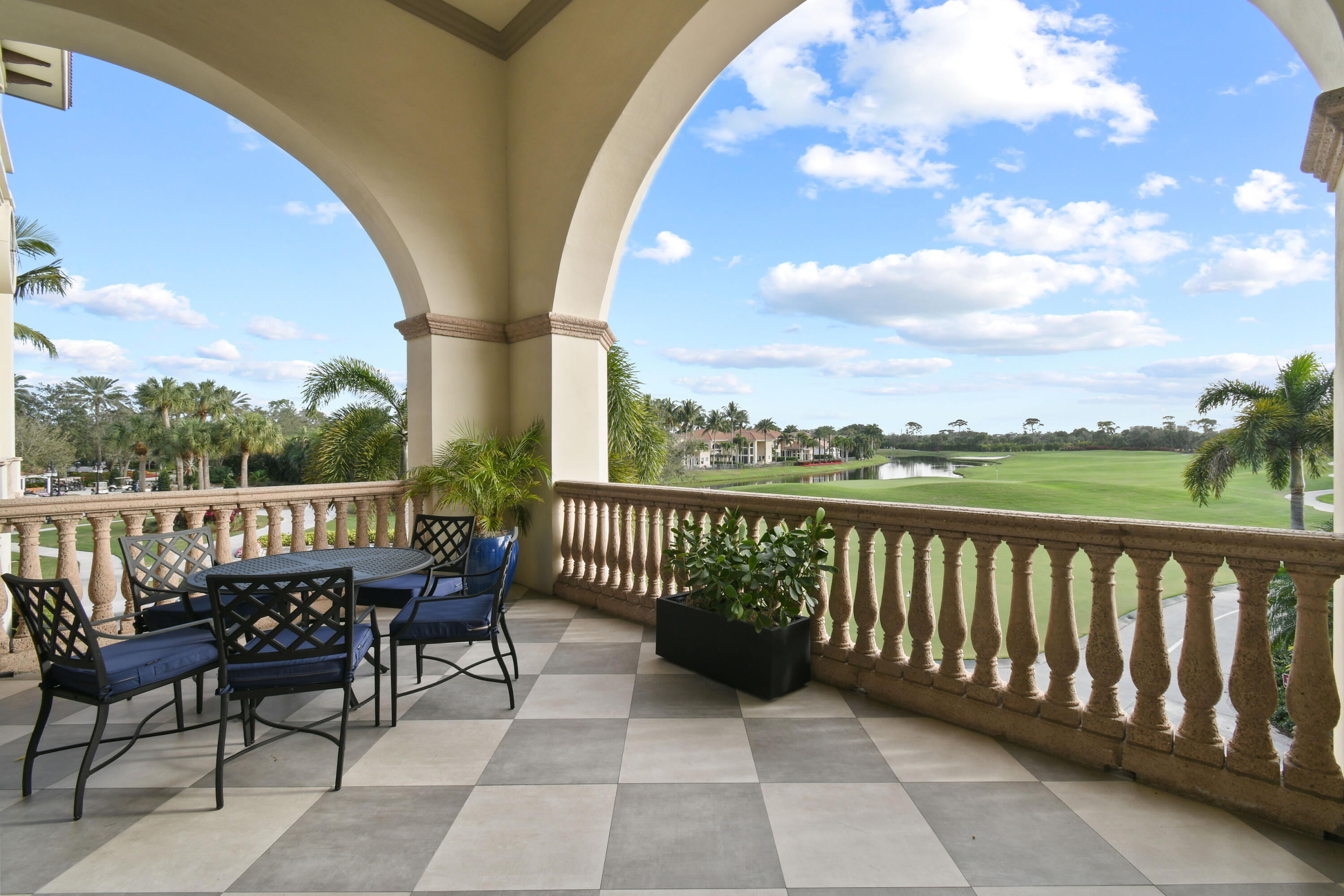 353 Chambord Terrace