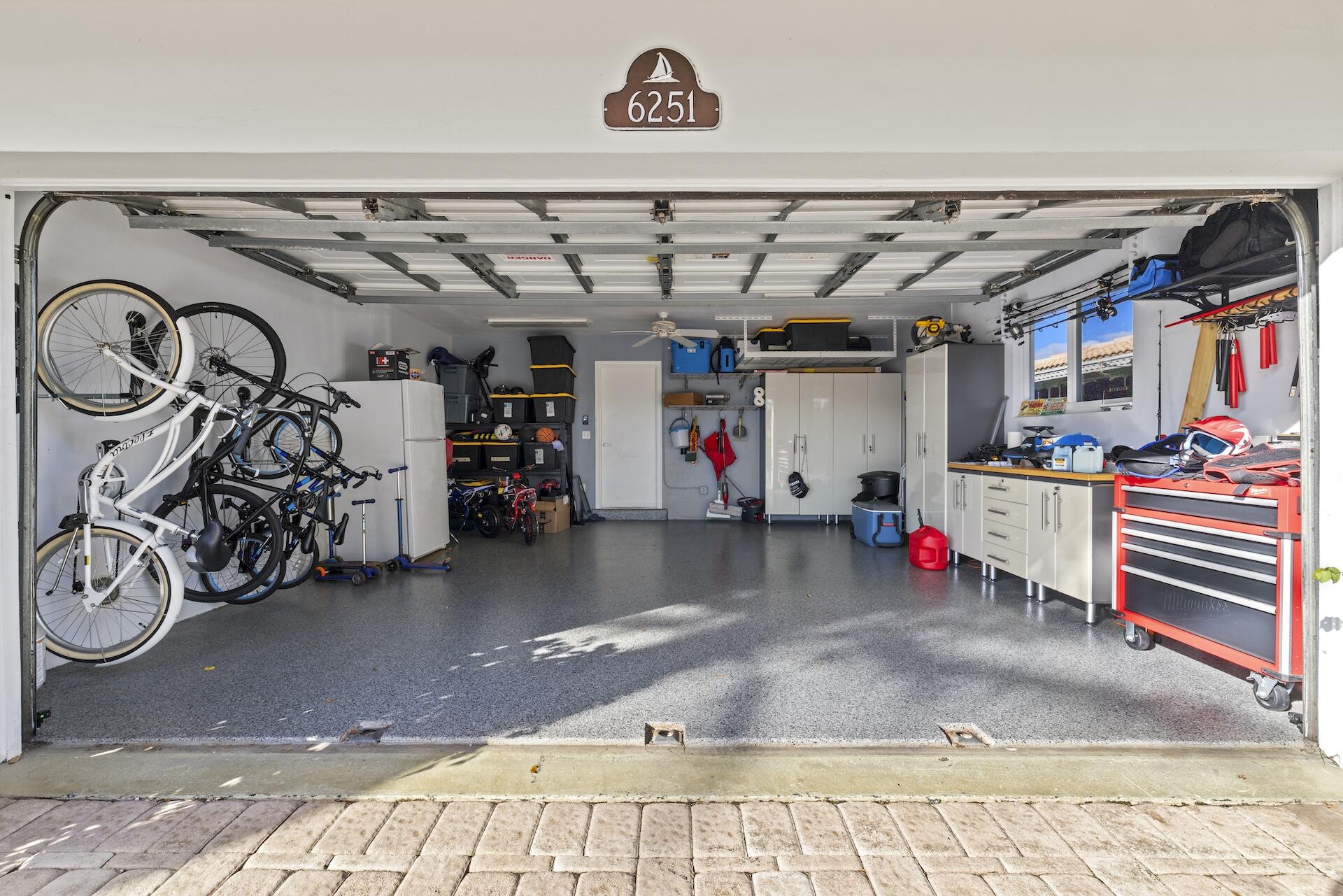 6251 NE 19th Terrace