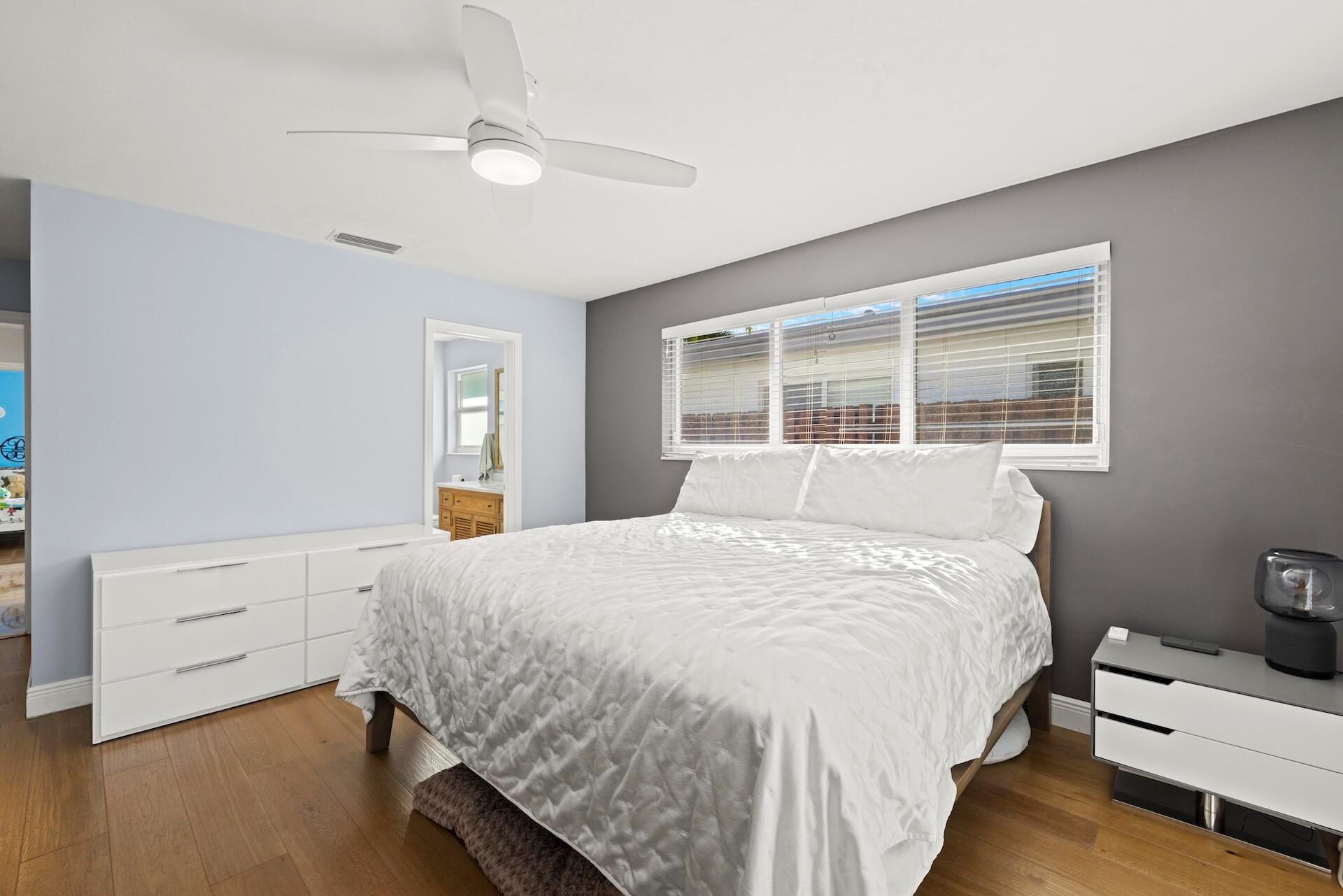 6251 NE 19th Terrace